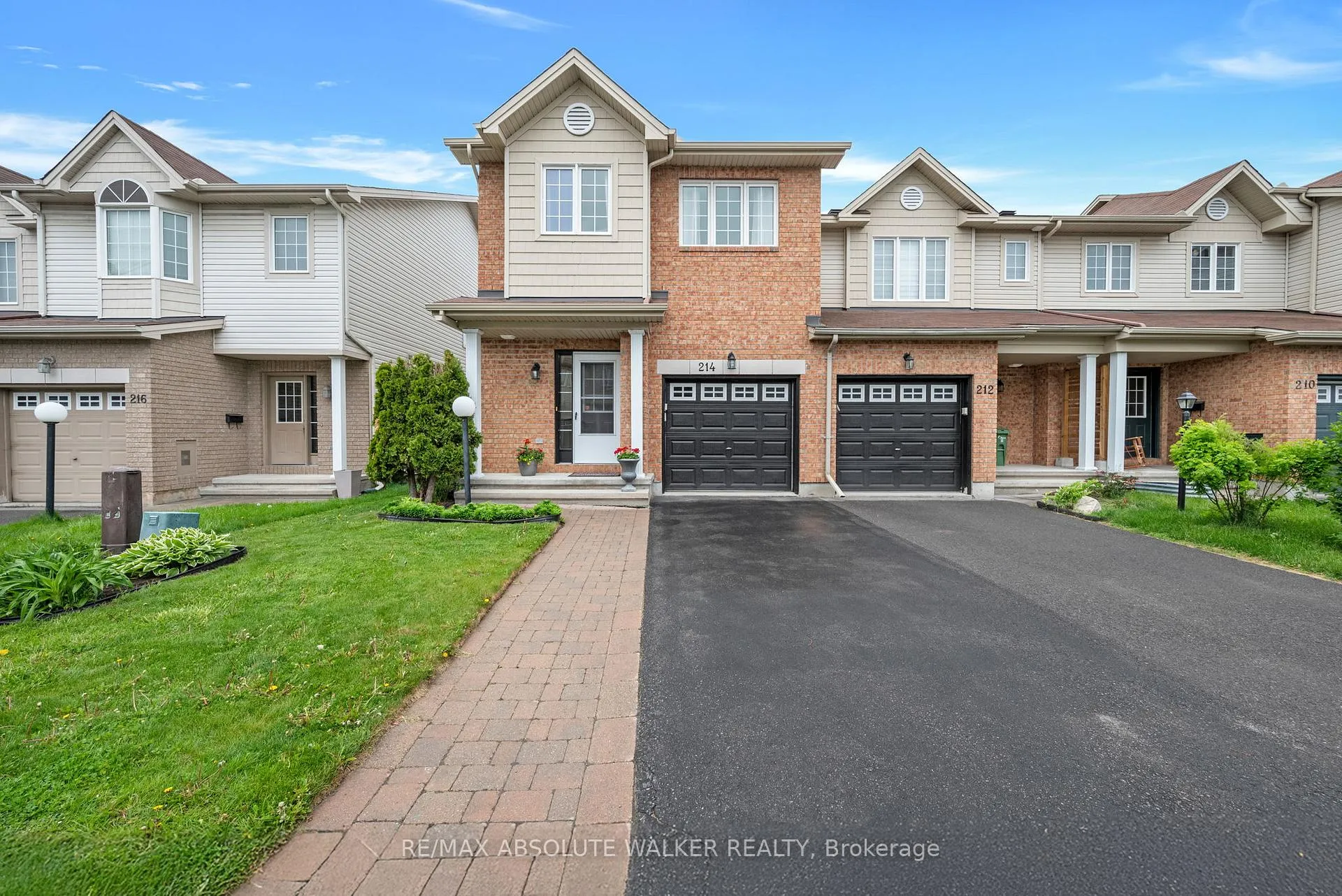 Photo 1 of 214 Lamplighters Drive, Ottawa, Barrhaven - Cedargrove/Fraserdale — HOMEH