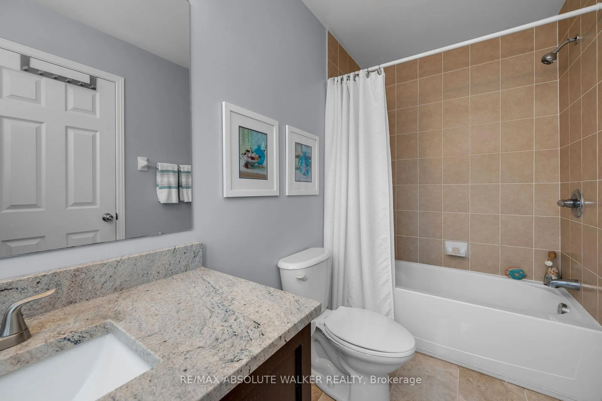 Photo 16 of 214 Lamplighters Drive, Ottawa, Barrhaven - Cedargrove/Fraserdale — HOMEH