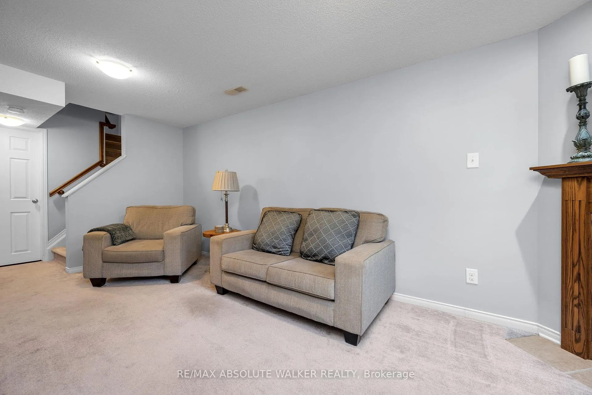 Photo 21 of 214 Lamplighters Drive, Ottawa, Barrhaven - Cedargrove/Fraserdale — HOMEH