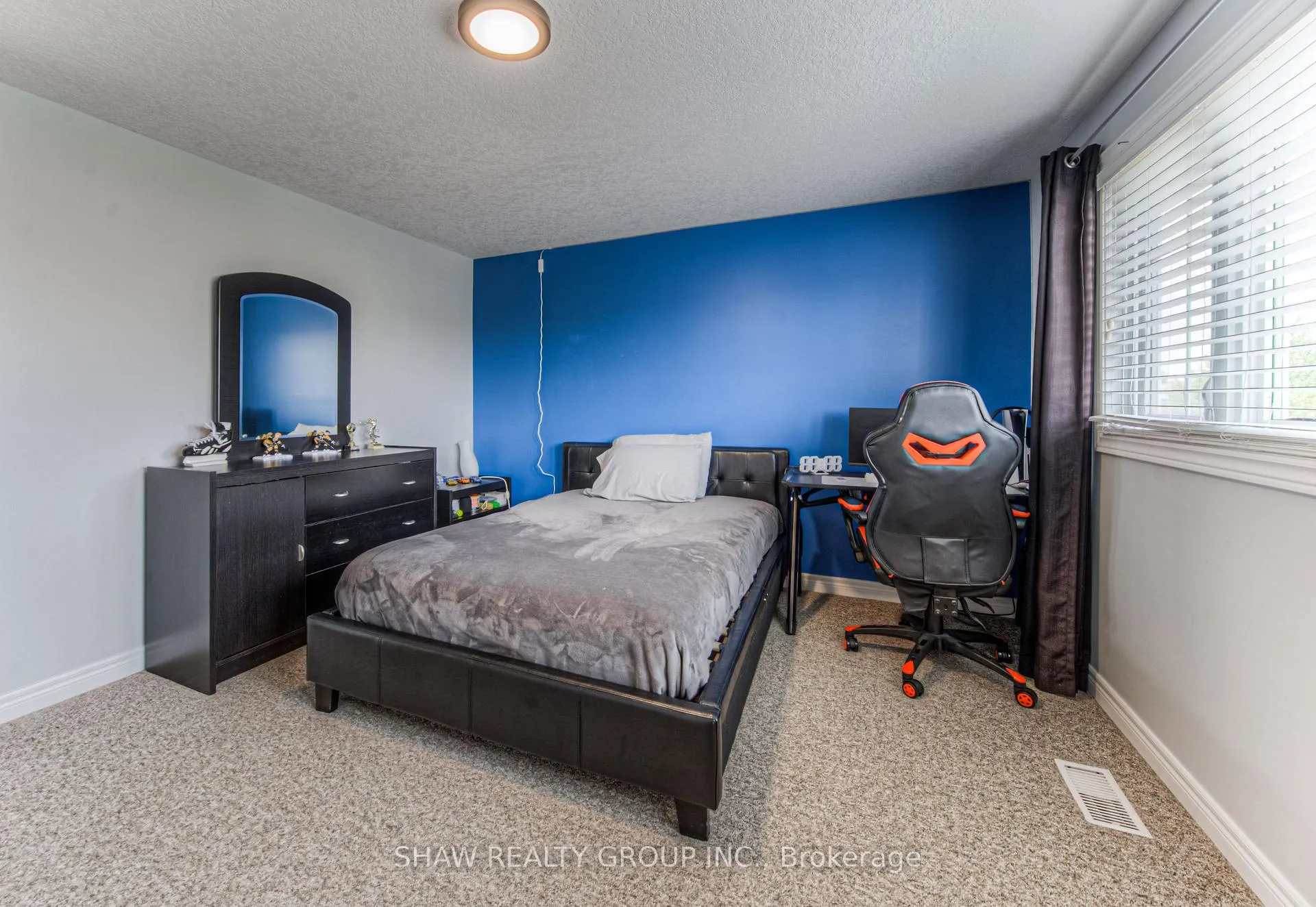 Photo 29 of 15 Woodbine Avenue, Kitchener — HOMEH