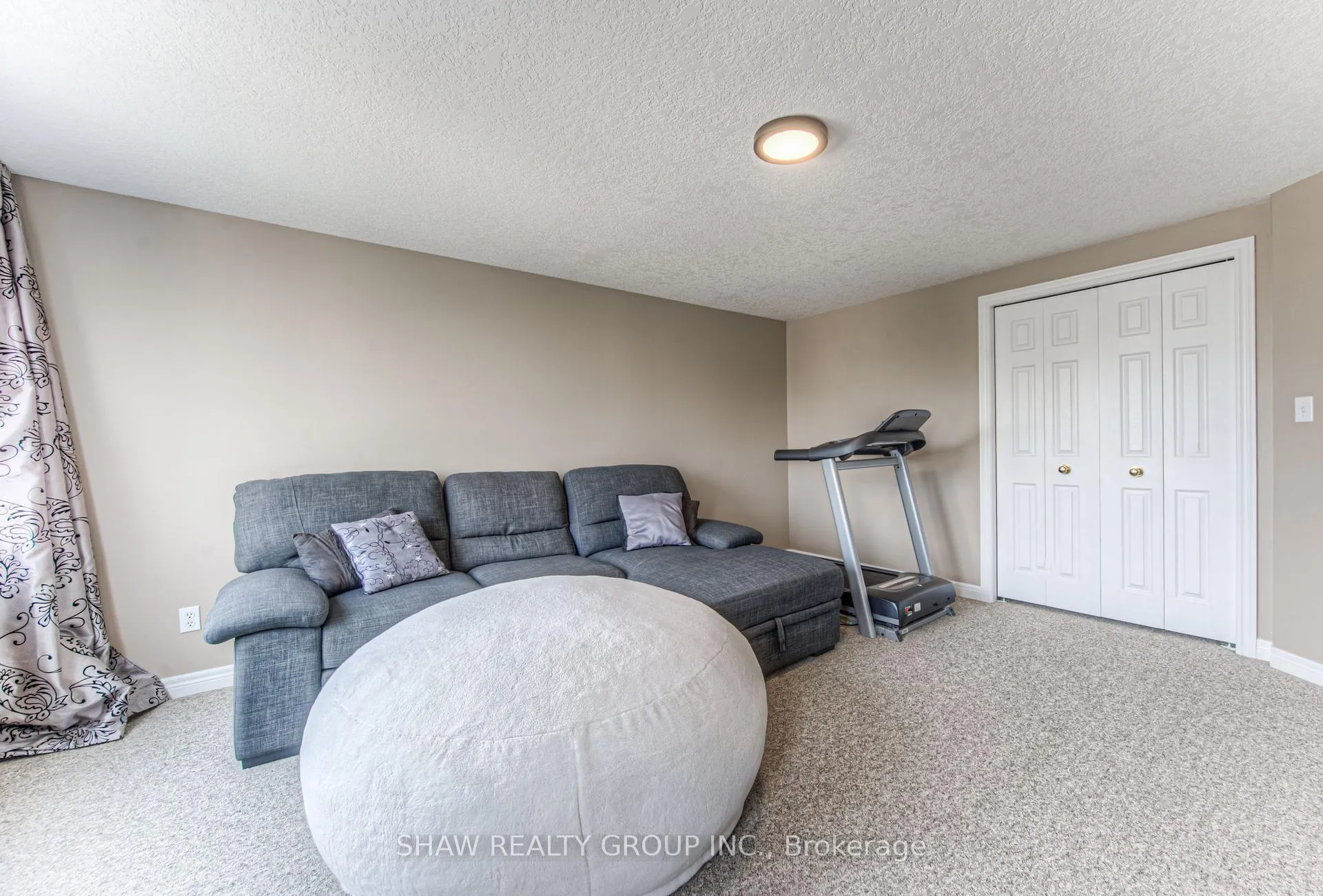 Photo 32 of 15 Woodbine Avenue, Kitchener — HOMEH