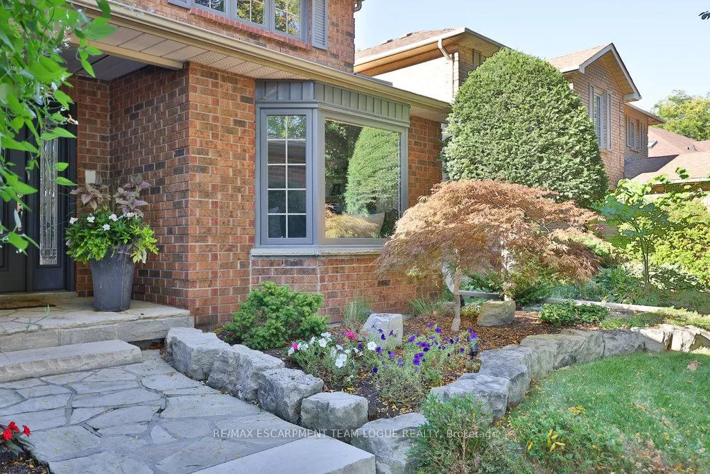Photo 4 of 1215 Rushbrooke Drive, Oakville, Glen Abbey — HOMEH