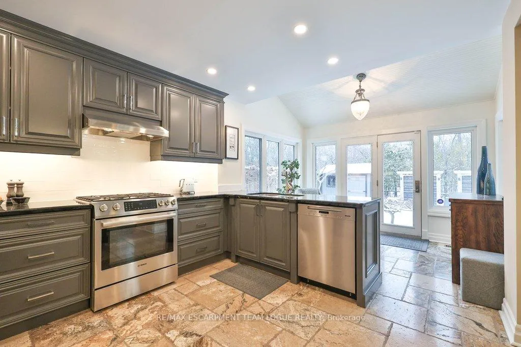 Photo 15 of 1215 Rushbrooke Drive, Oakville, Glen Abbey — HOMEH