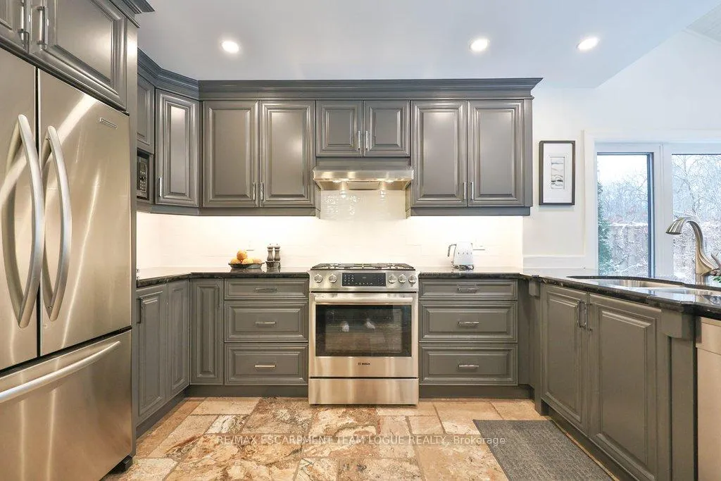 Photo 16 of 1215 Rushbrooke Drive, Oakville, Glen Abbey — HOMEH