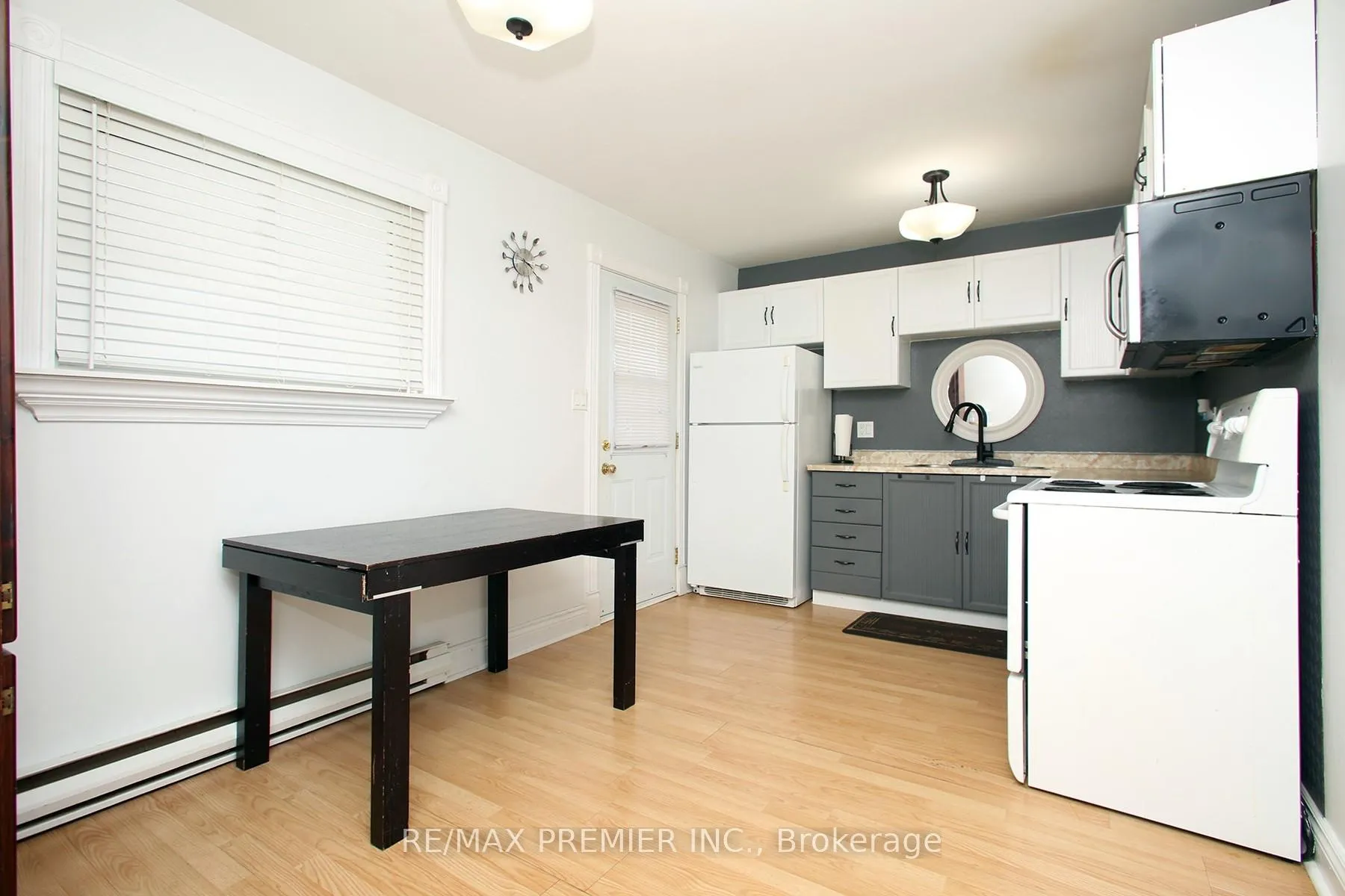 Photo 4 of 1329 Pinehurst Avenue, Oshawa, Donevan — HOMEH