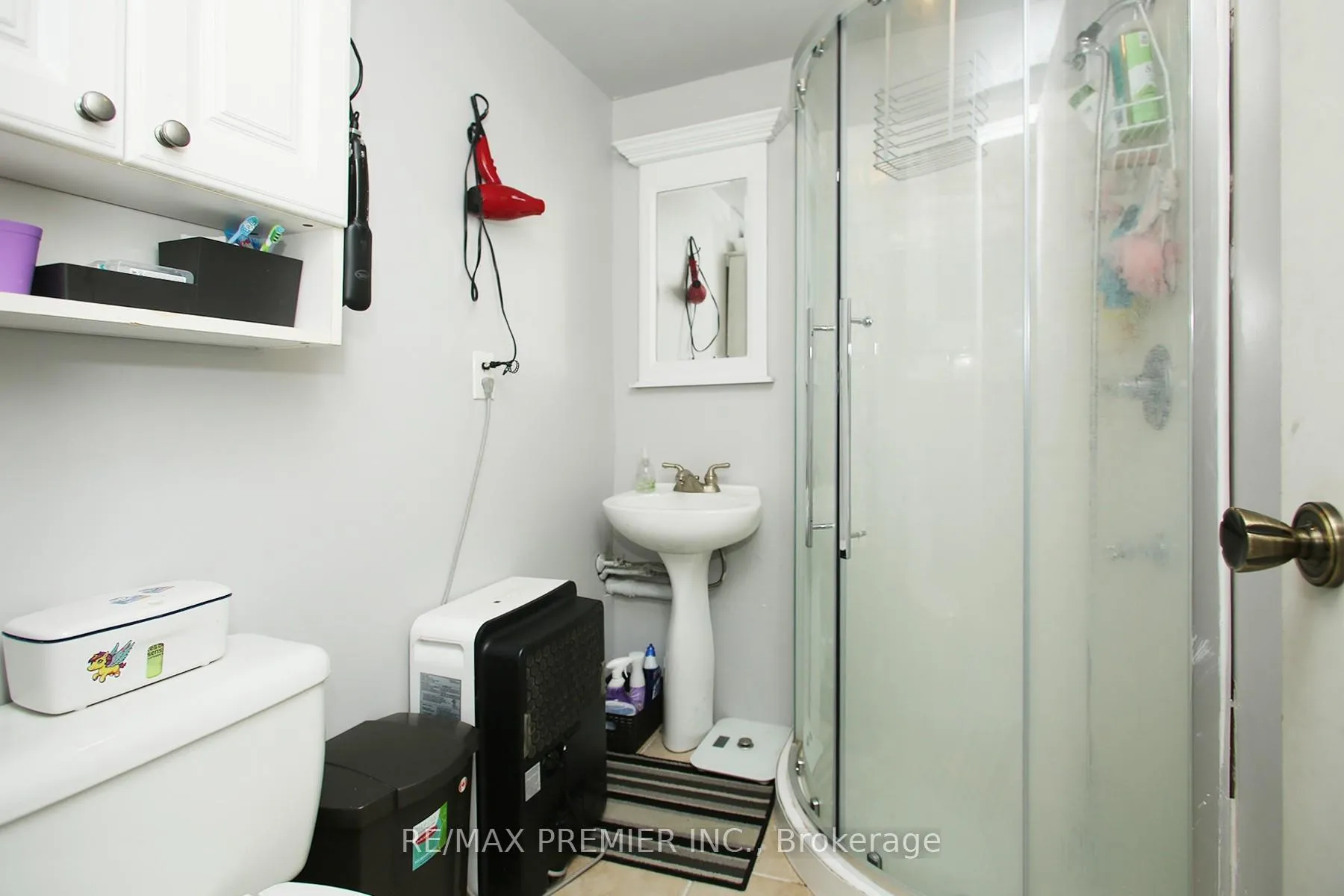 Photo 10 of 1329 Pinehurst Avenue, Oshawa, Donevan — HOMEH