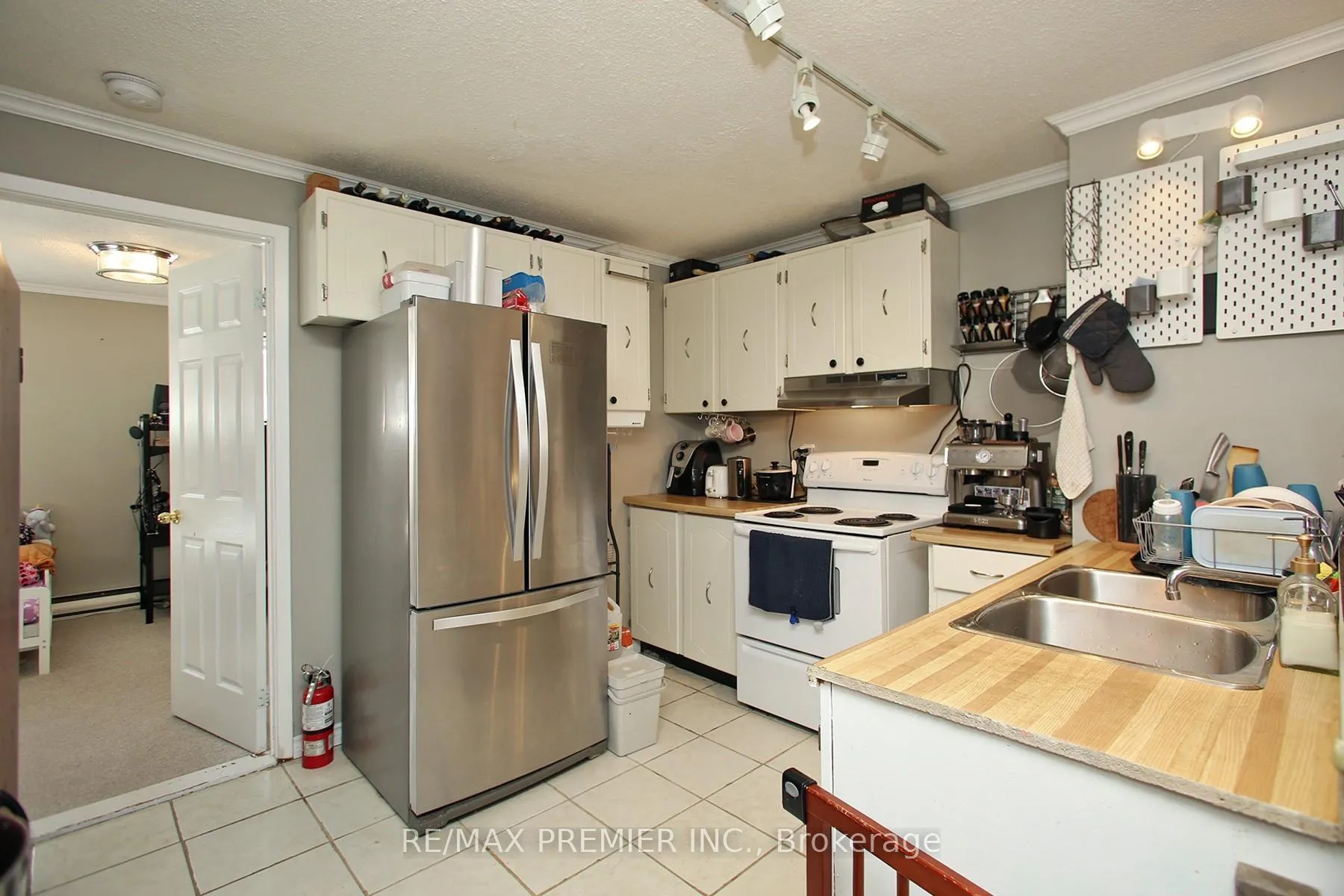 Photo 11 of 1329 Pinehurst Avenue, Oshawa, Donevan — HOMEH