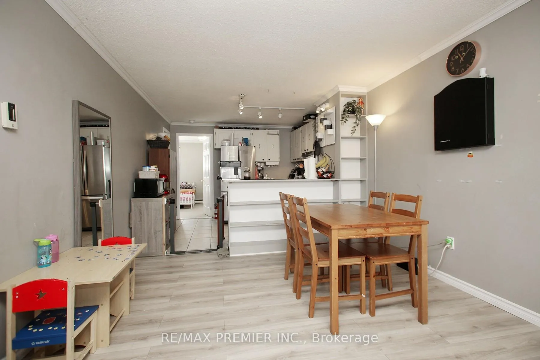 Photo 14 of 1329 Pinehurst Avenue, Oshawa, Donevan — HOMEH