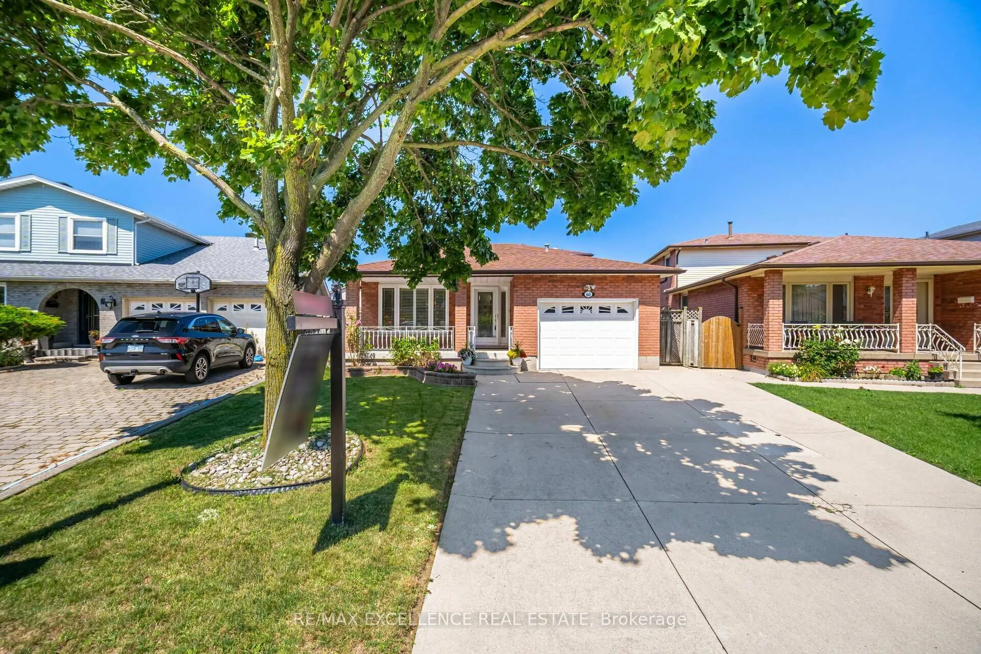 Photo 2 of 60 Indian Crescent, Hamilton, Burkholme — HOMEH