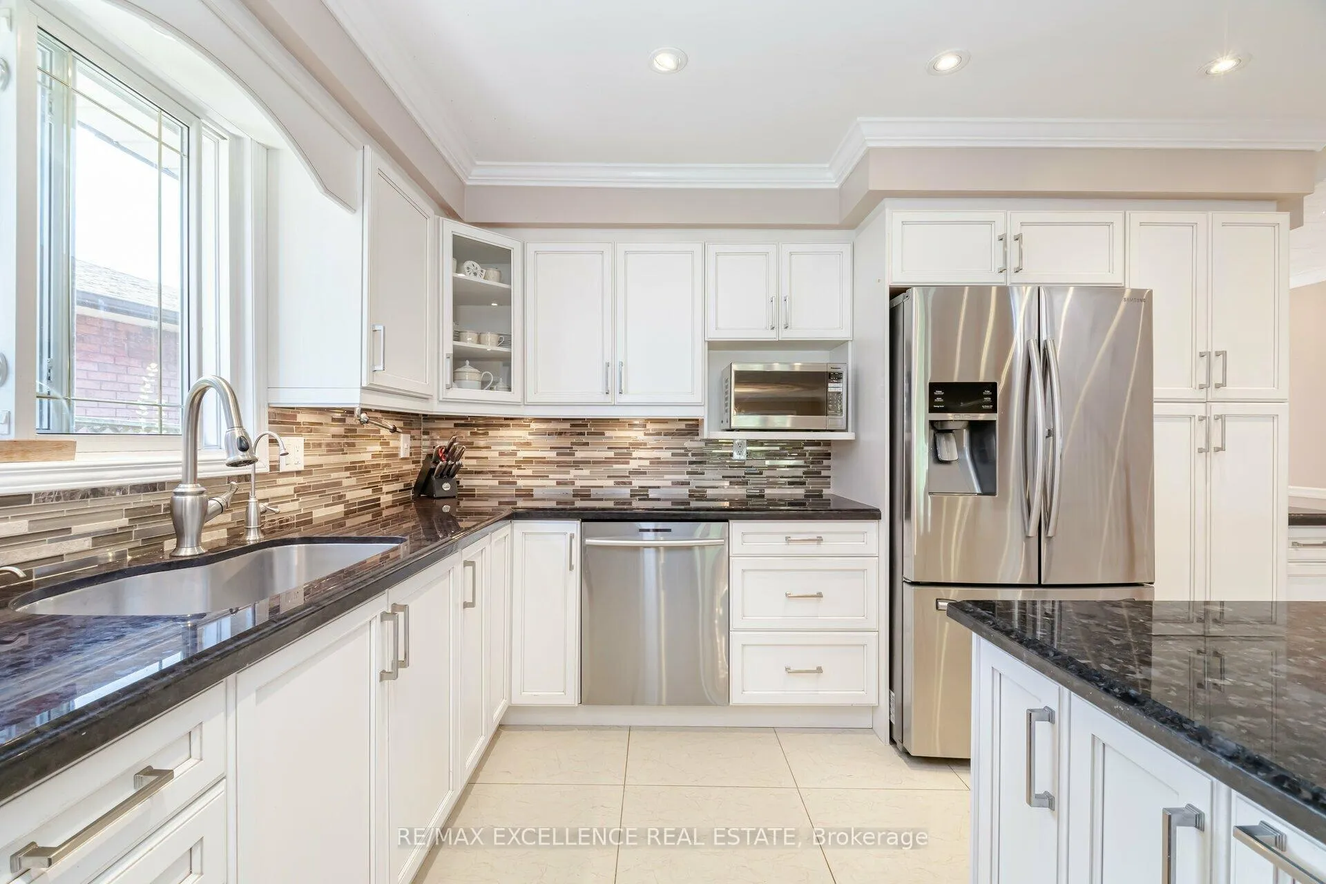 Photo 12 of 60 Indian Crescent, Hamilton, Burkholme — HOMEH