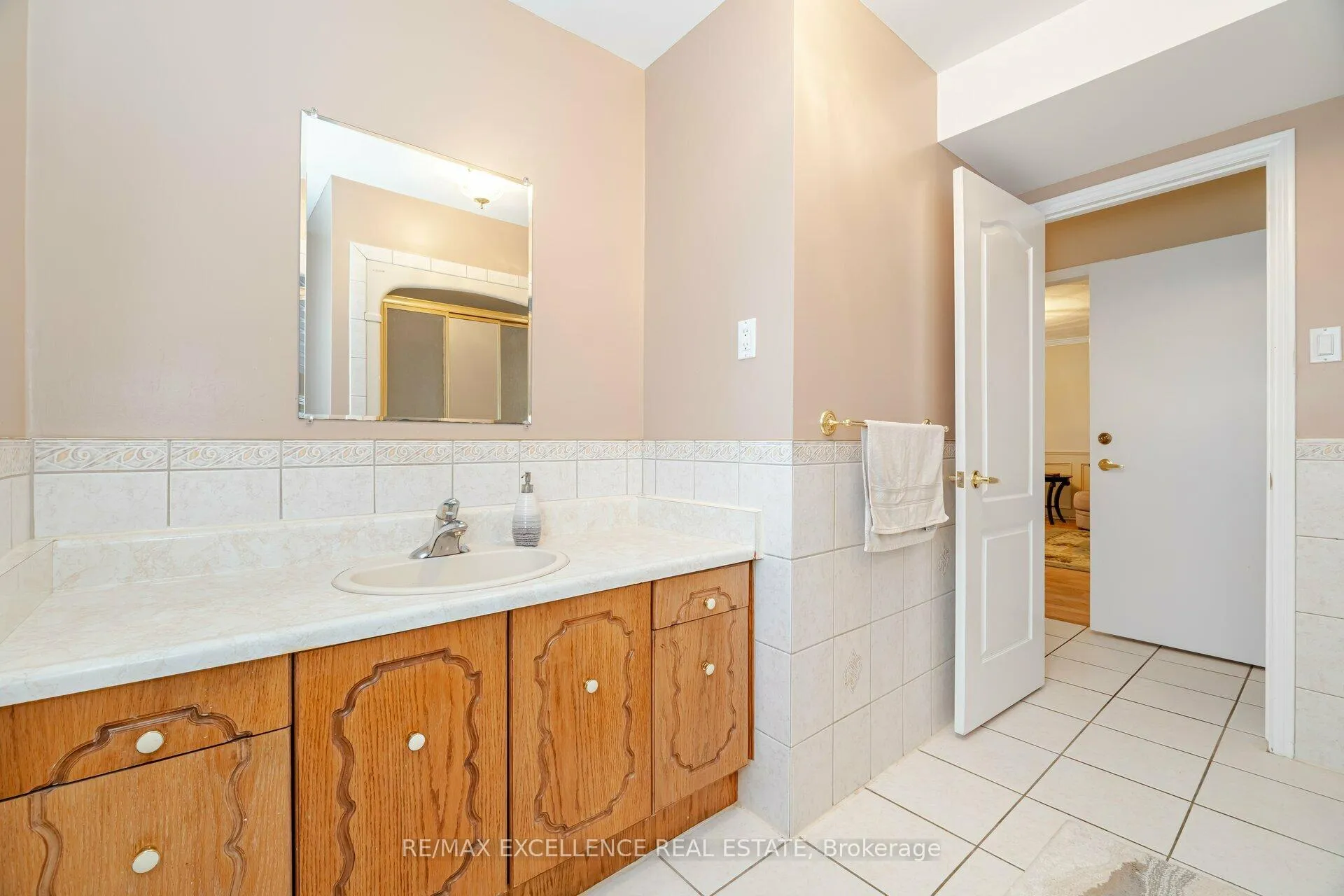 Photo 18 of 60 Indian Crescent, Hamilton, Burkholme — HOMEH