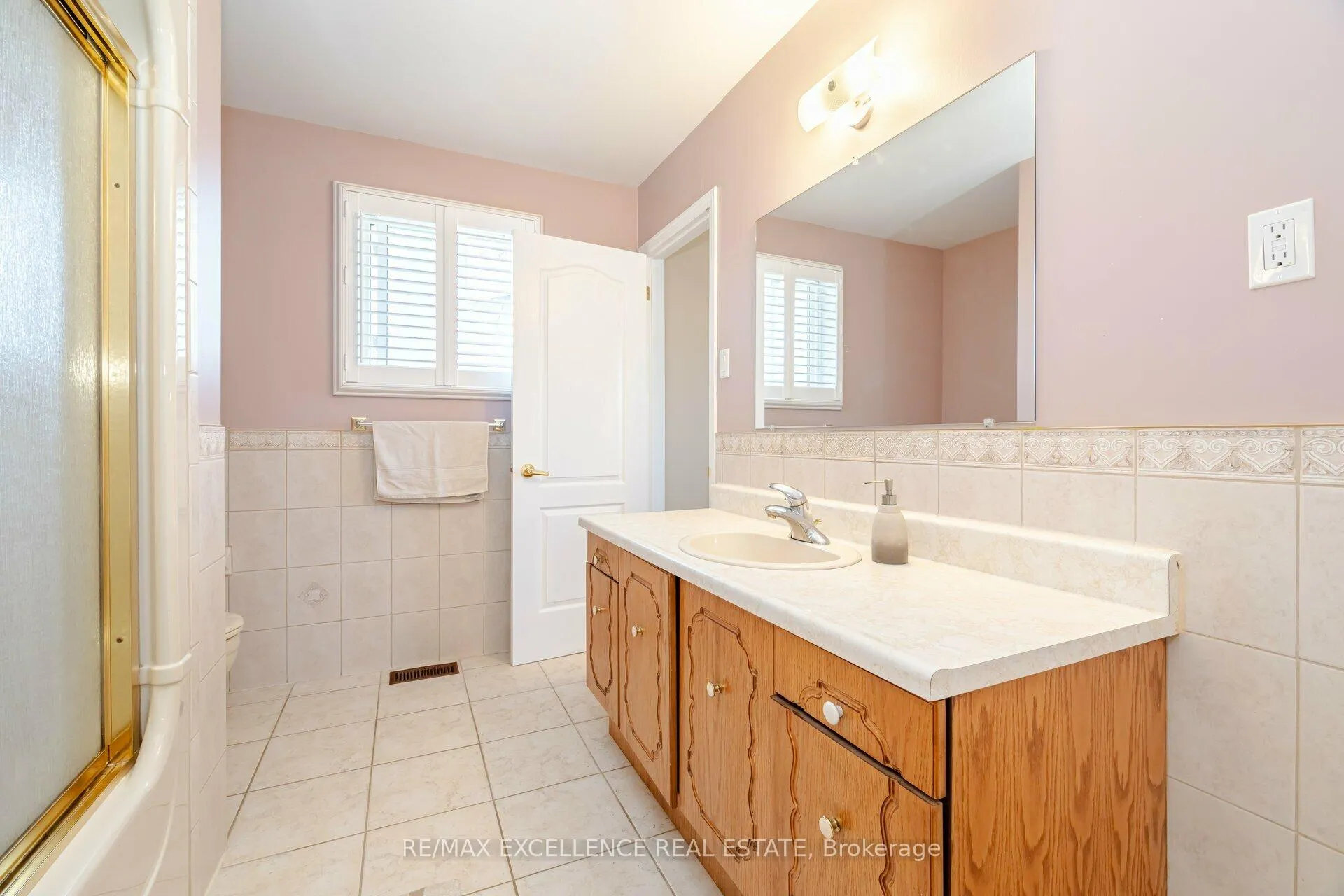 Photo 29 of 60 Indian Crescent, Hamilton, Burkholme — HOMEH