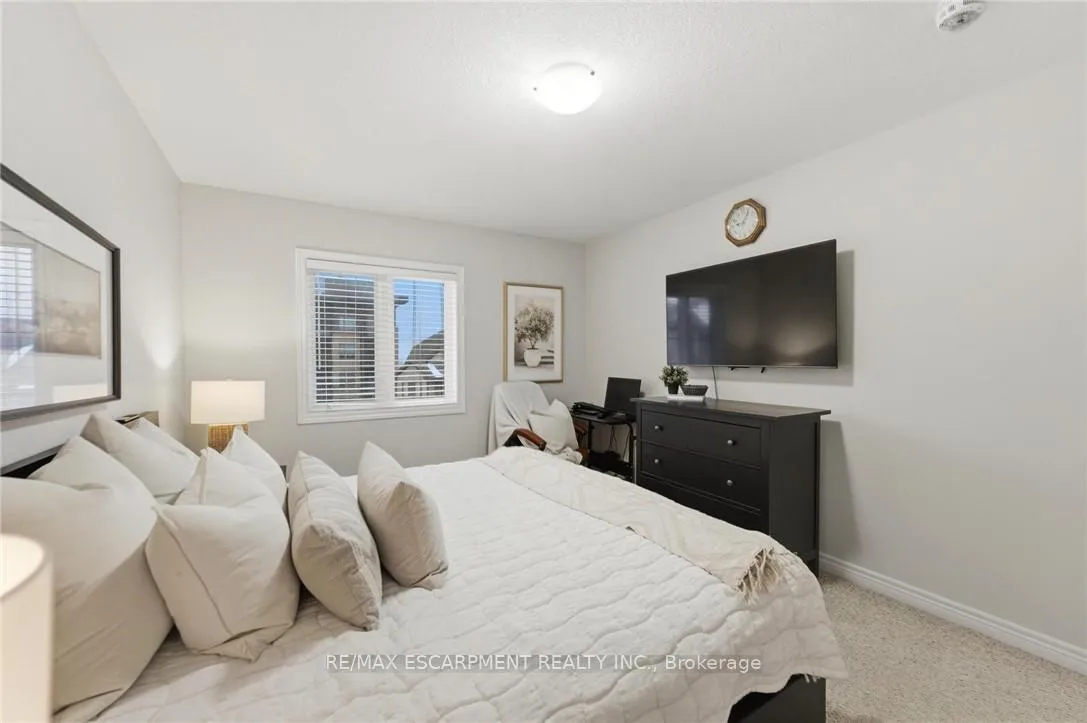 Photo 16 of 16 Lakefront Drive, Hamilton, Lakeshore — HOMEH