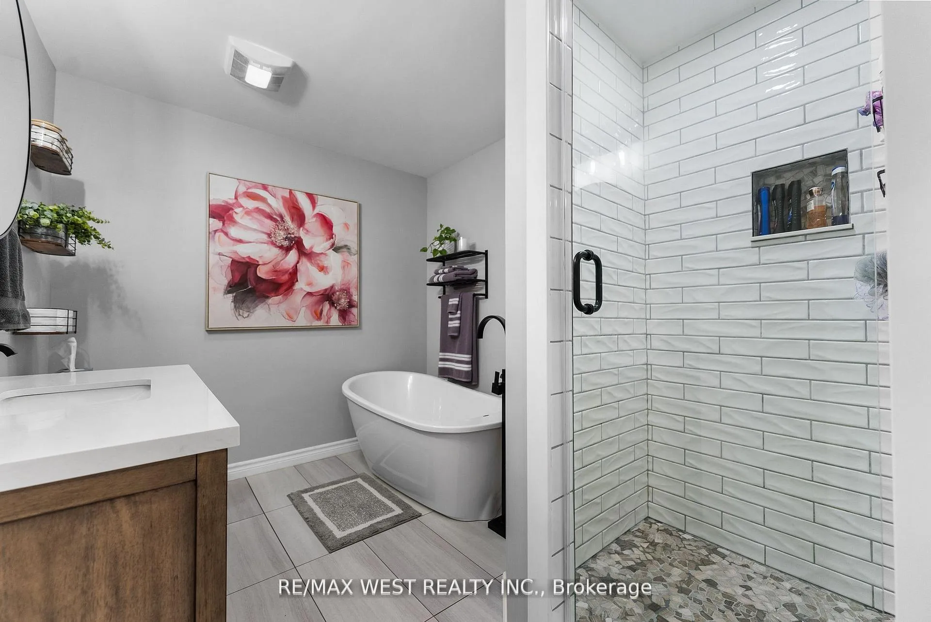 Photo 13 of 558 Mccauley Lake Road, South Algonquin — HOMEH