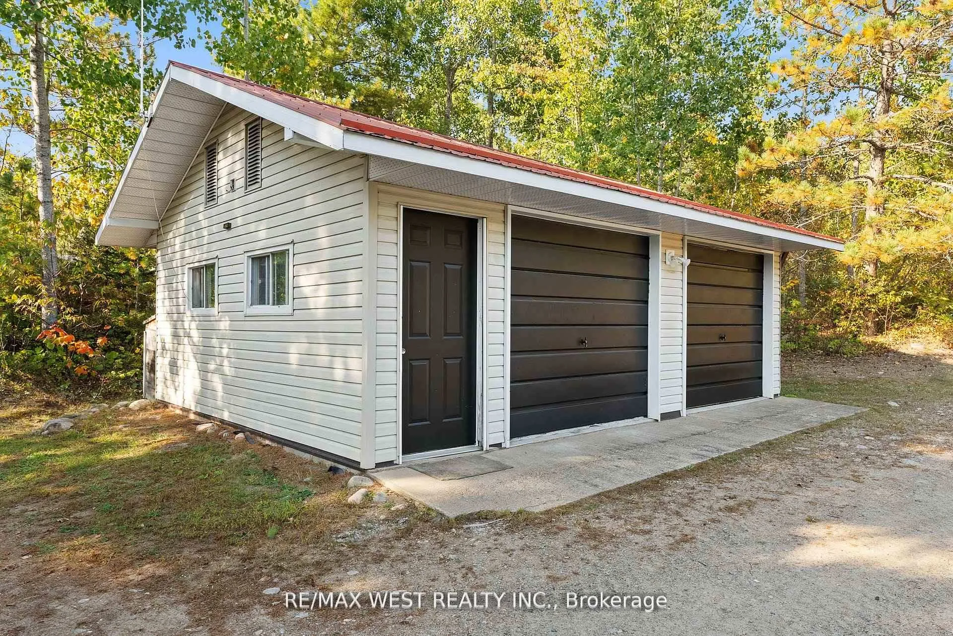 Photo 19 of 558 Mccauley Lake Road, South Algonquin — HOMEH