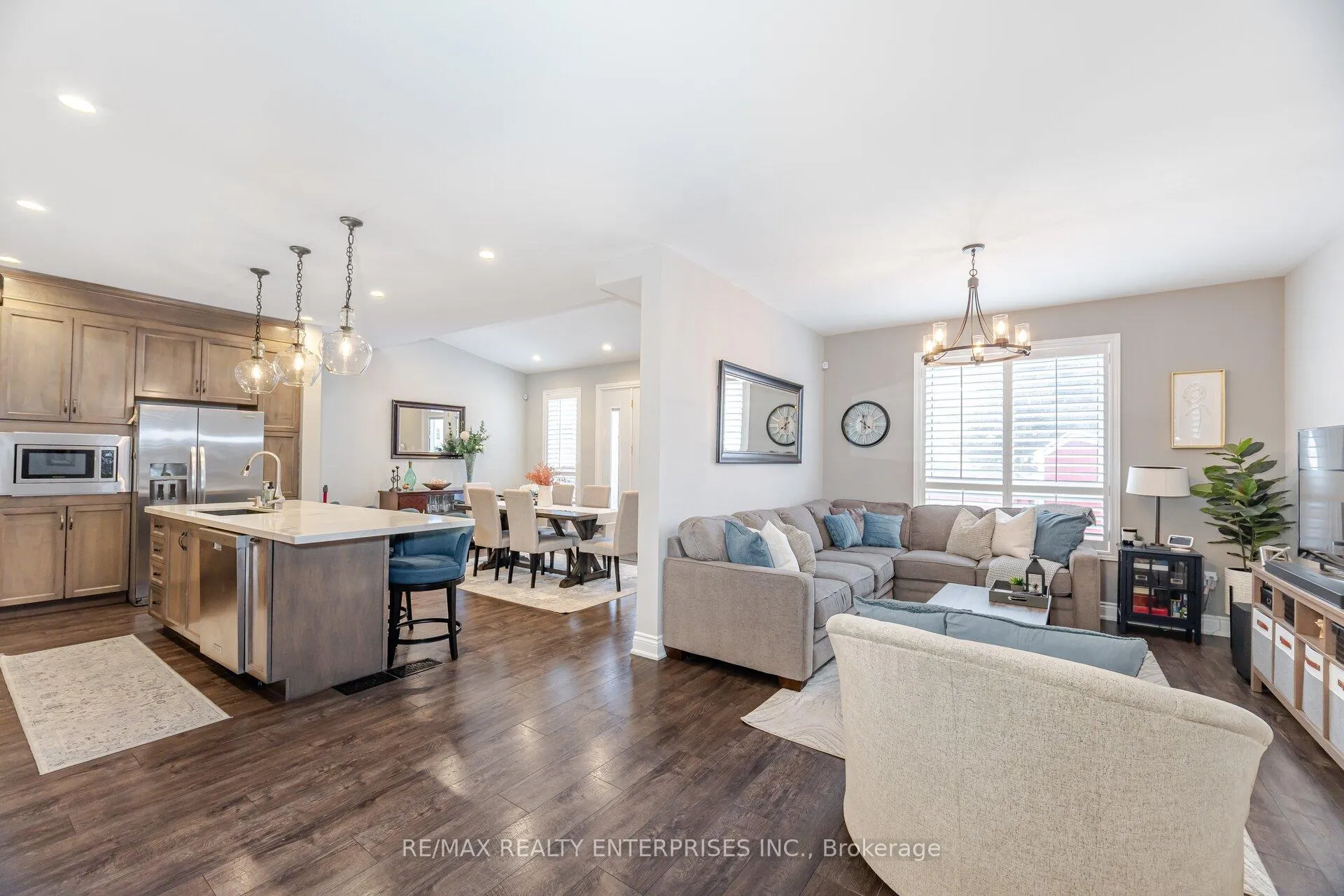 Photo 5 of 35 Nomad Crescent, Brampton, Bram West — HOMEH