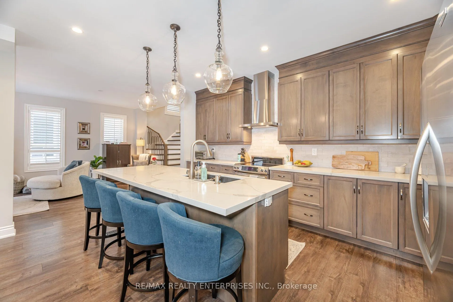 Photo 9 of 35 Nomad Crescent, Brampton, Bram West — HOMEH