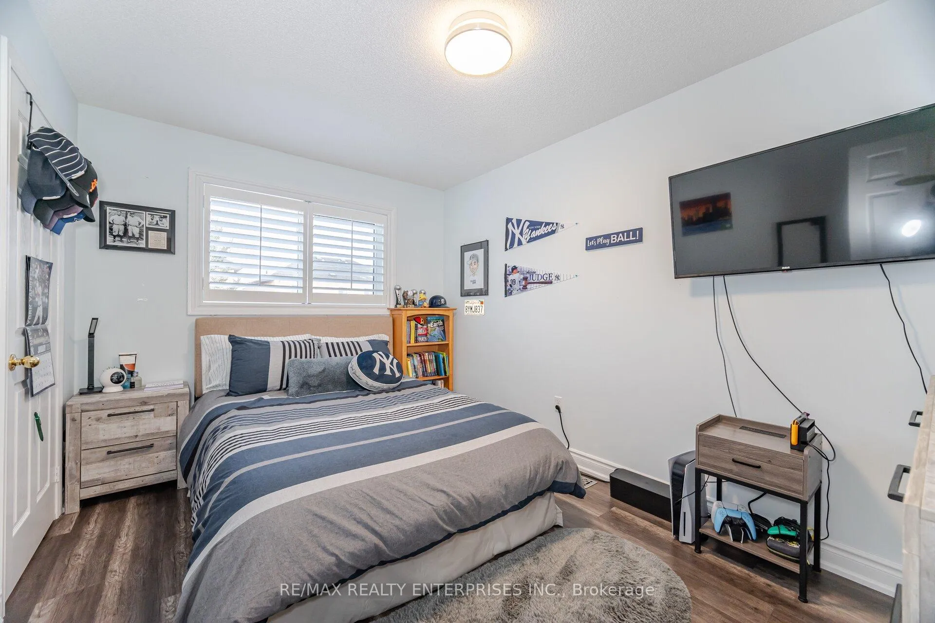 Photo 19 of 35 Nomad Crescent, Brampton, Bram West — HOMEH