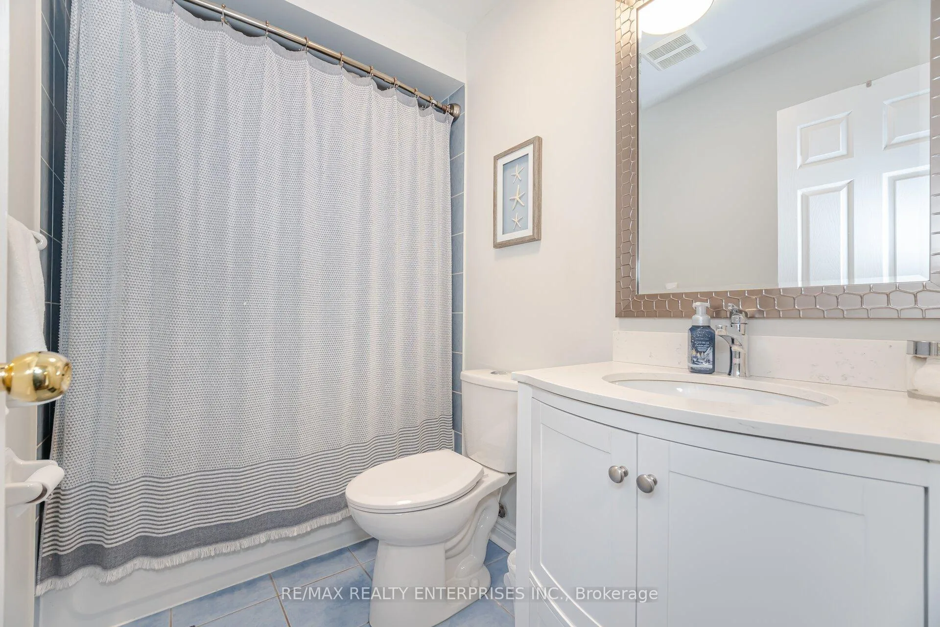 Photo 20 of 35 Nomad Crescent, Brampton, Bram West — HOMEH