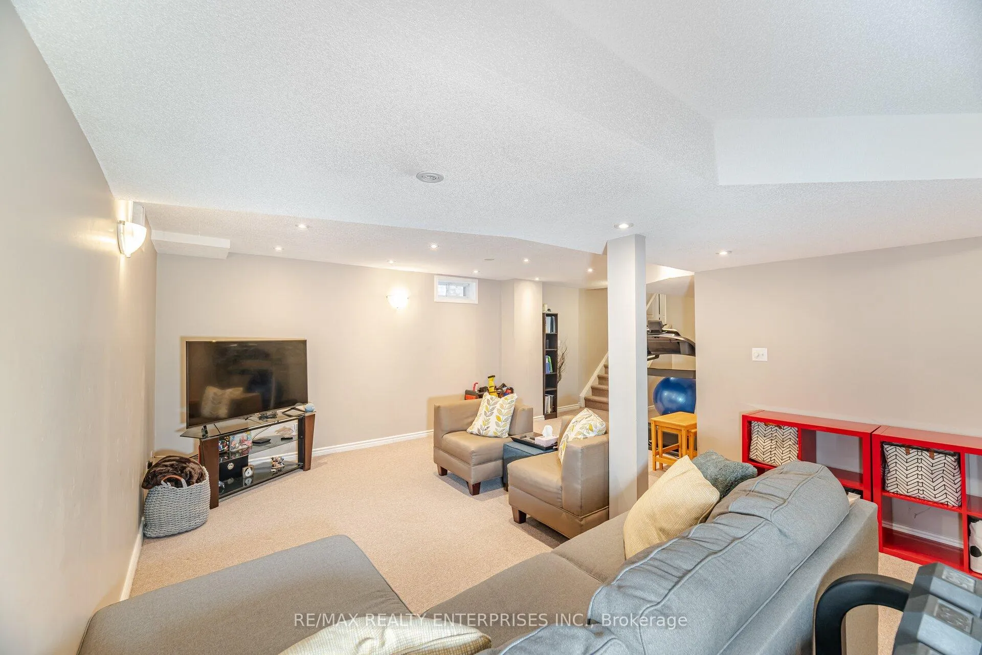 Photo 22 of 35 Nomad Crescent, Brampton, Bram West — HOMEH