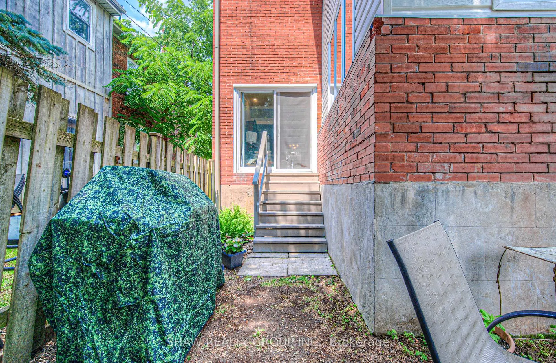 Photo 40 of 43 Ball Avenue, Cambridge — HOMEH