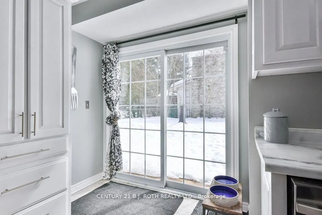 Photo 13 of 21 Luella Boulevard, Springwater, Minesing — HOMEH