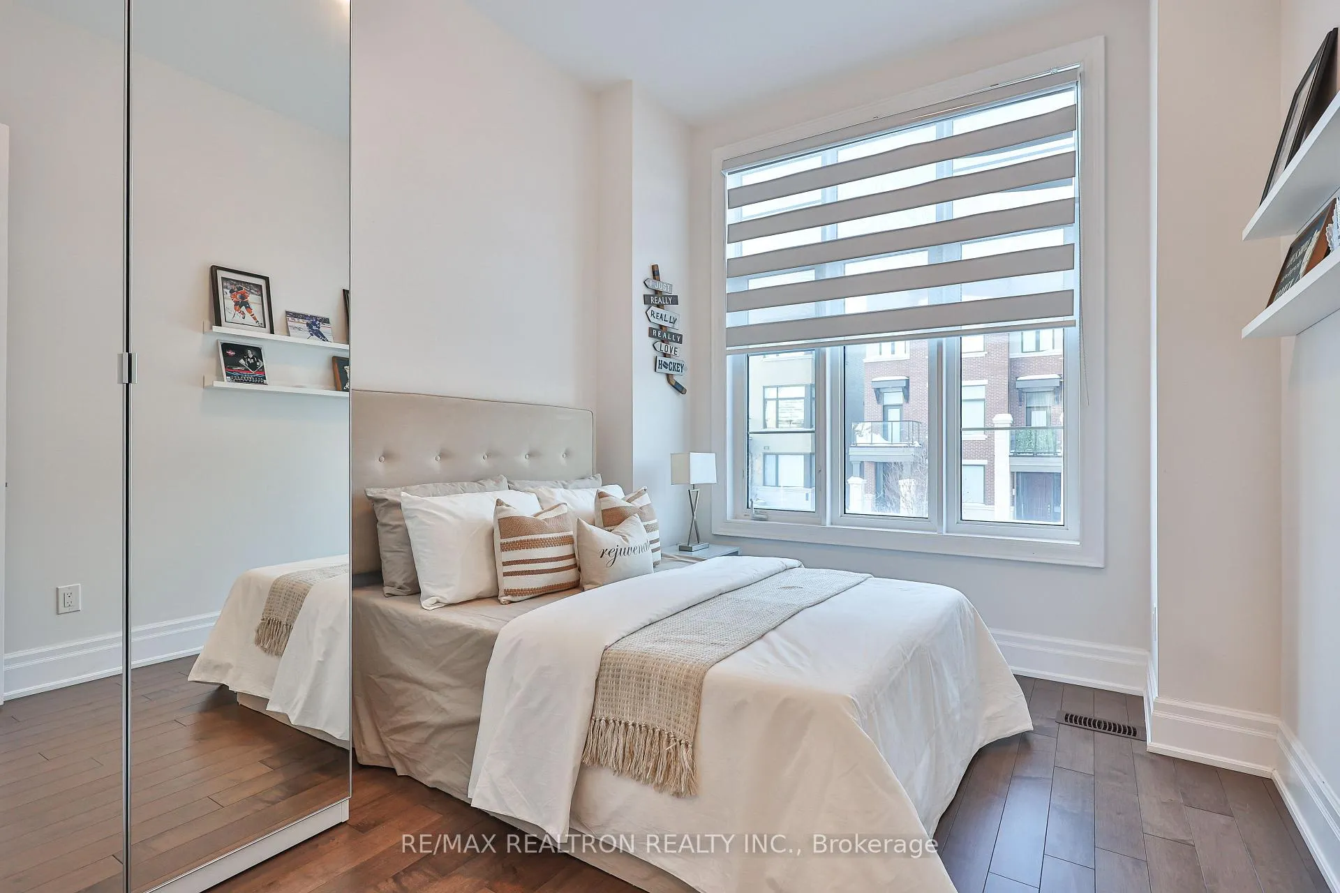 Photo 17 of 92 Carrville Woods Circle, Vaughan, Patterson — HOMEH