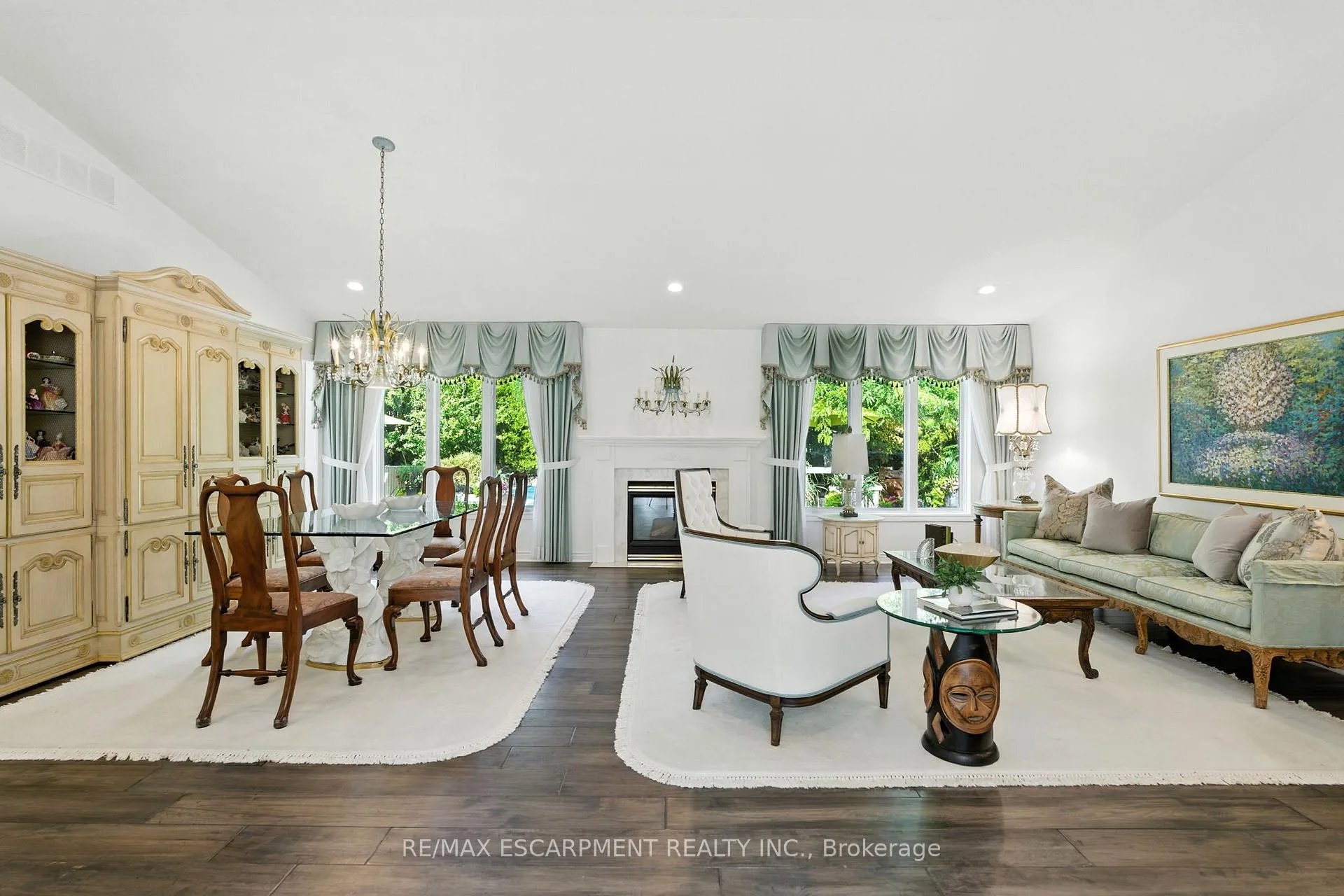 Photo 8 of 1104 Crofton Way, Burlington, Tyandaga — HOMEH