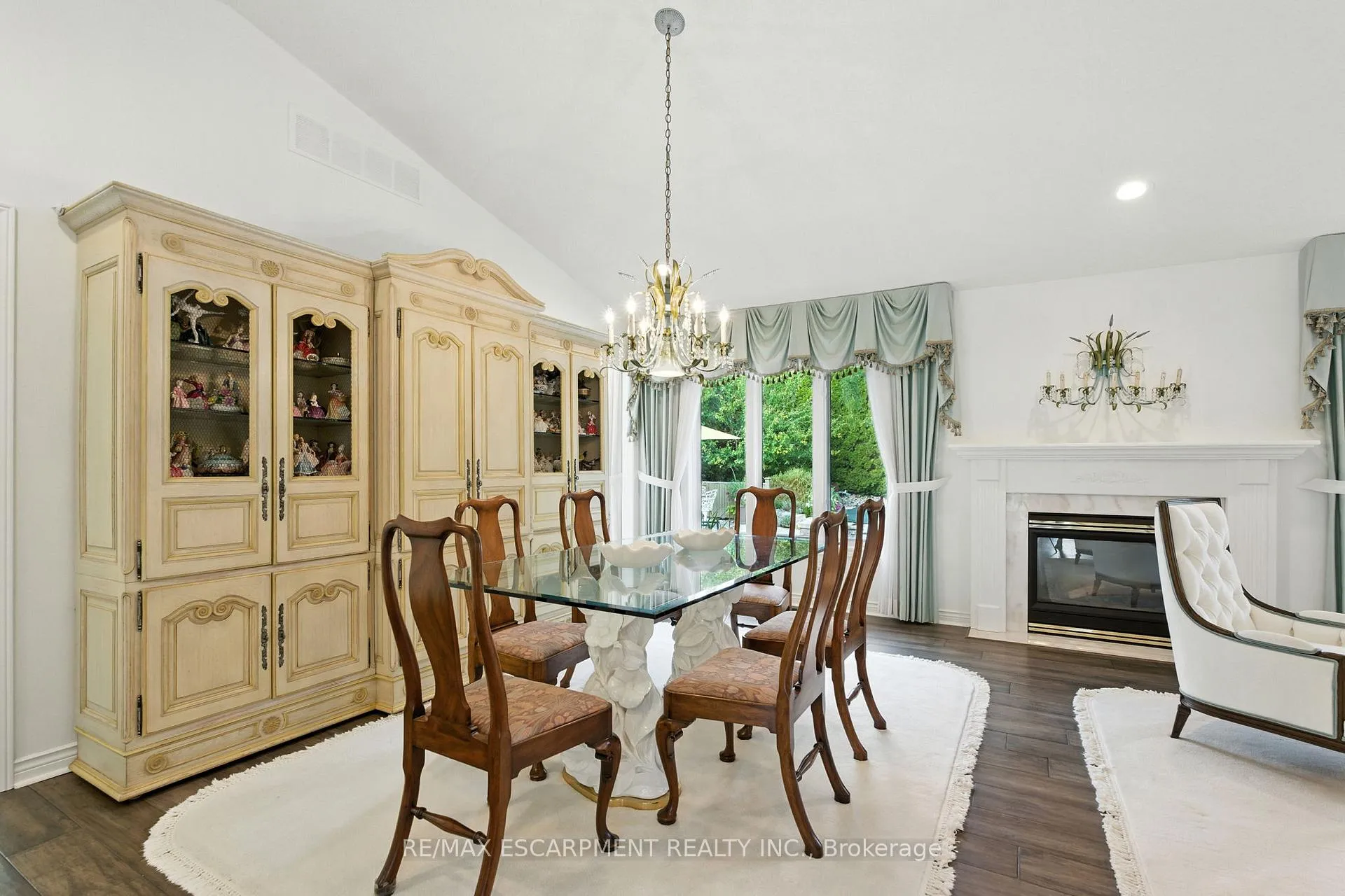Photo 12 of 1104 Crofton Way, Burlington, Tyandaga — HOMEH