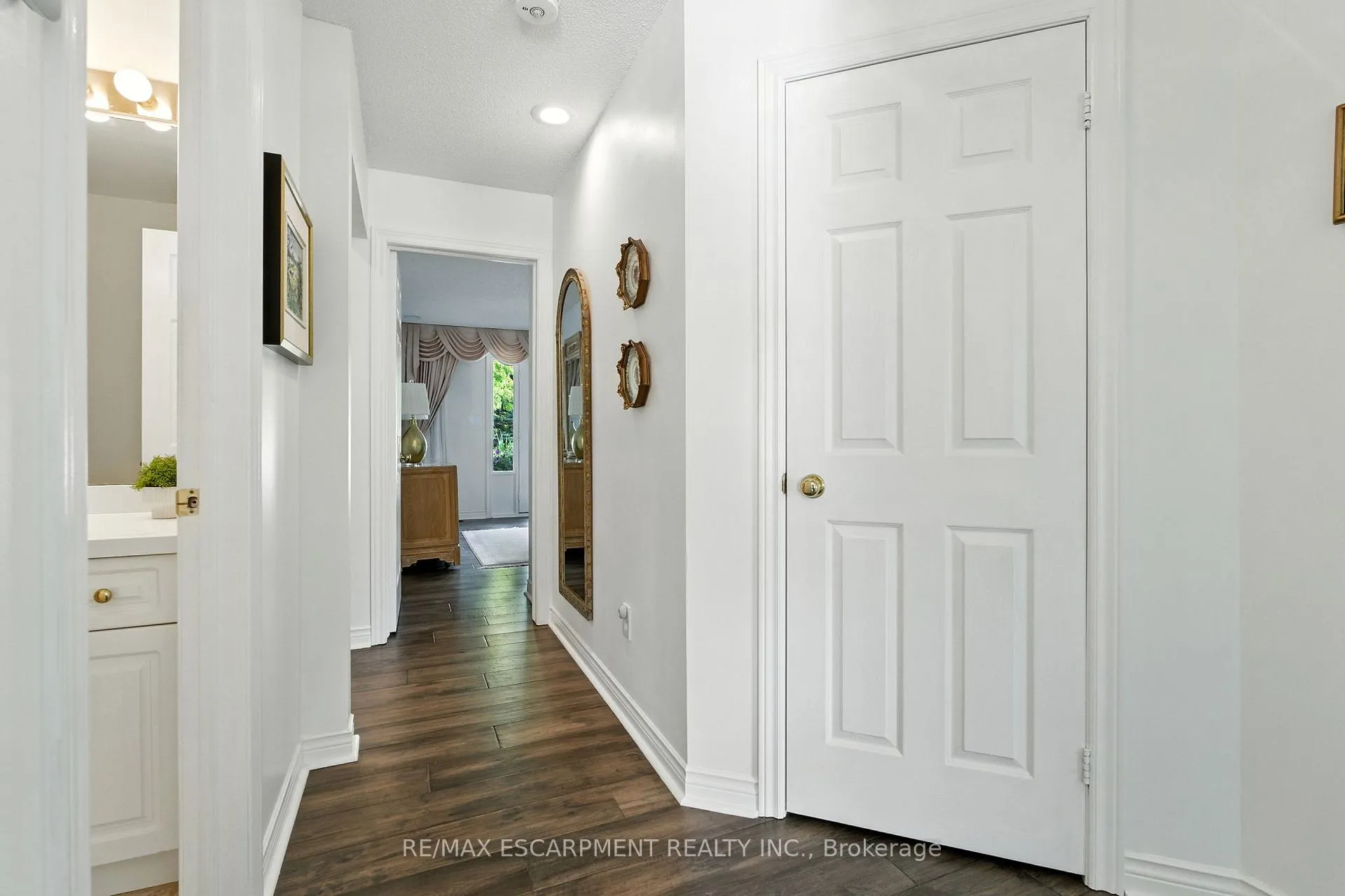 Photo 27 of 1104 Crofton Way, Burlington, Tyandaga — HOMEH