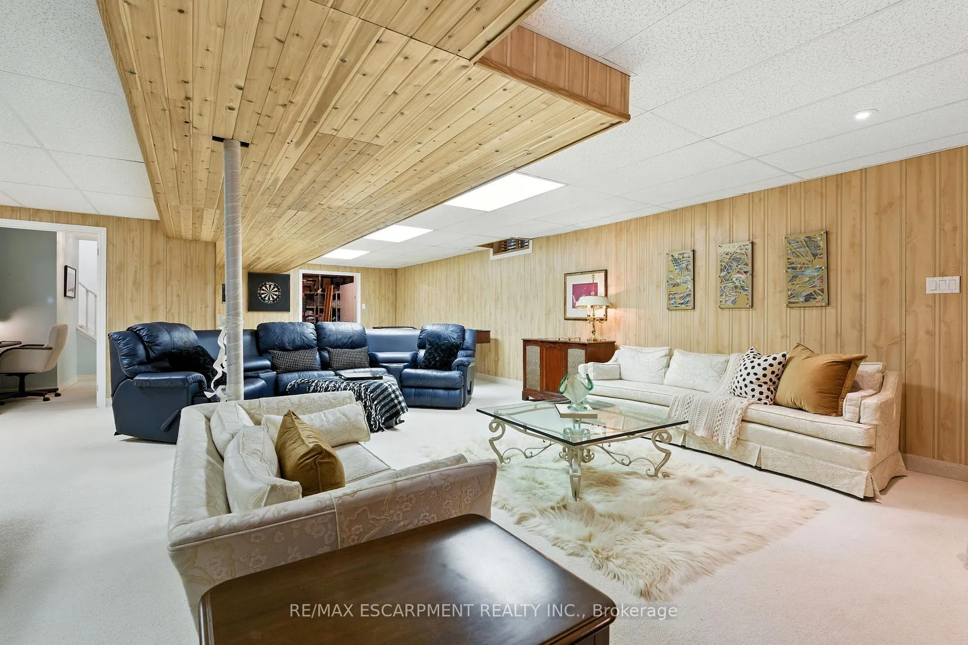 Photo 33 of 1104 Crofton Way, Burlington, Tyandaga — HOMEH
