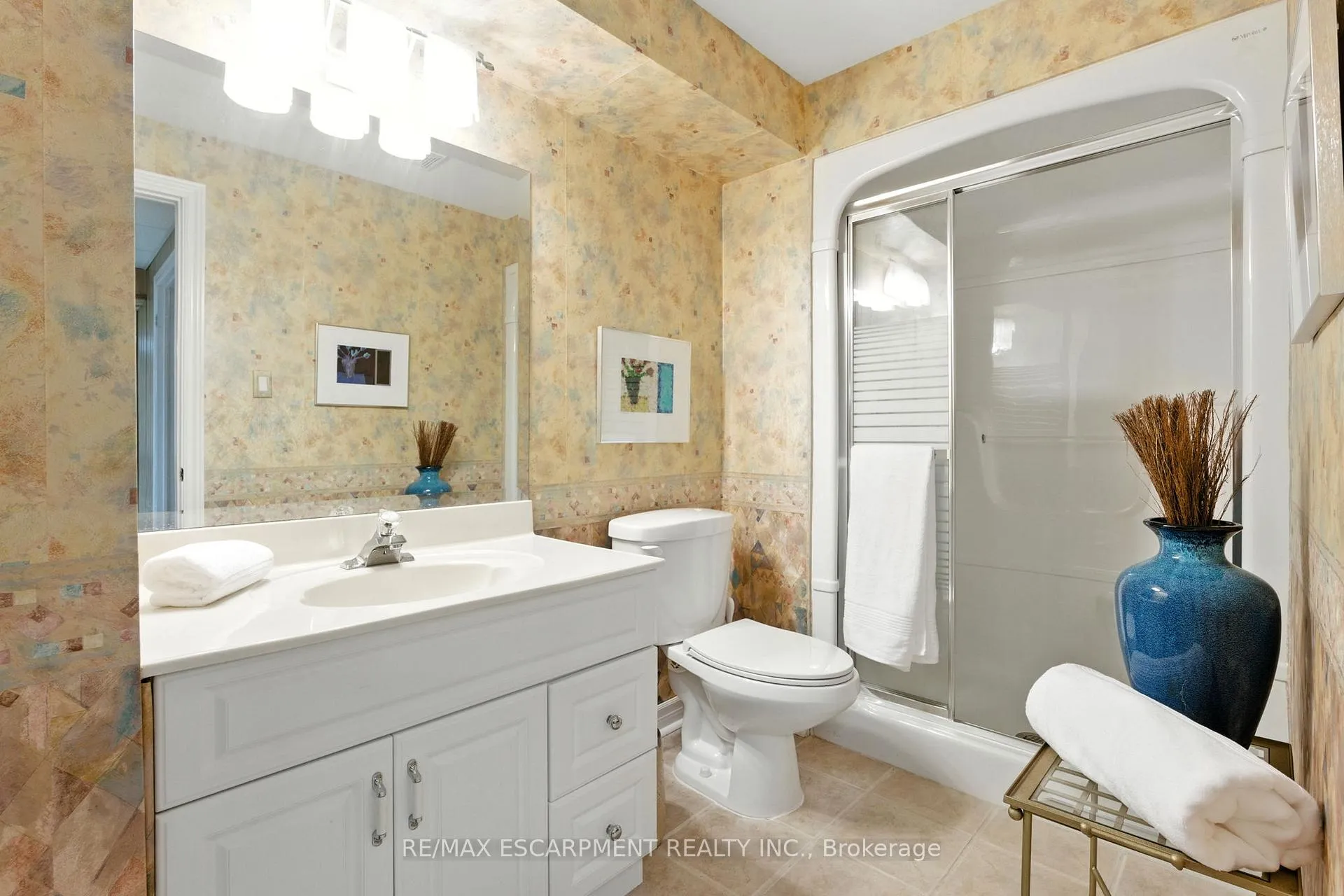 Photo 34 of 1104 Crofton Way, Burlington, Tyandaga — HOMEH