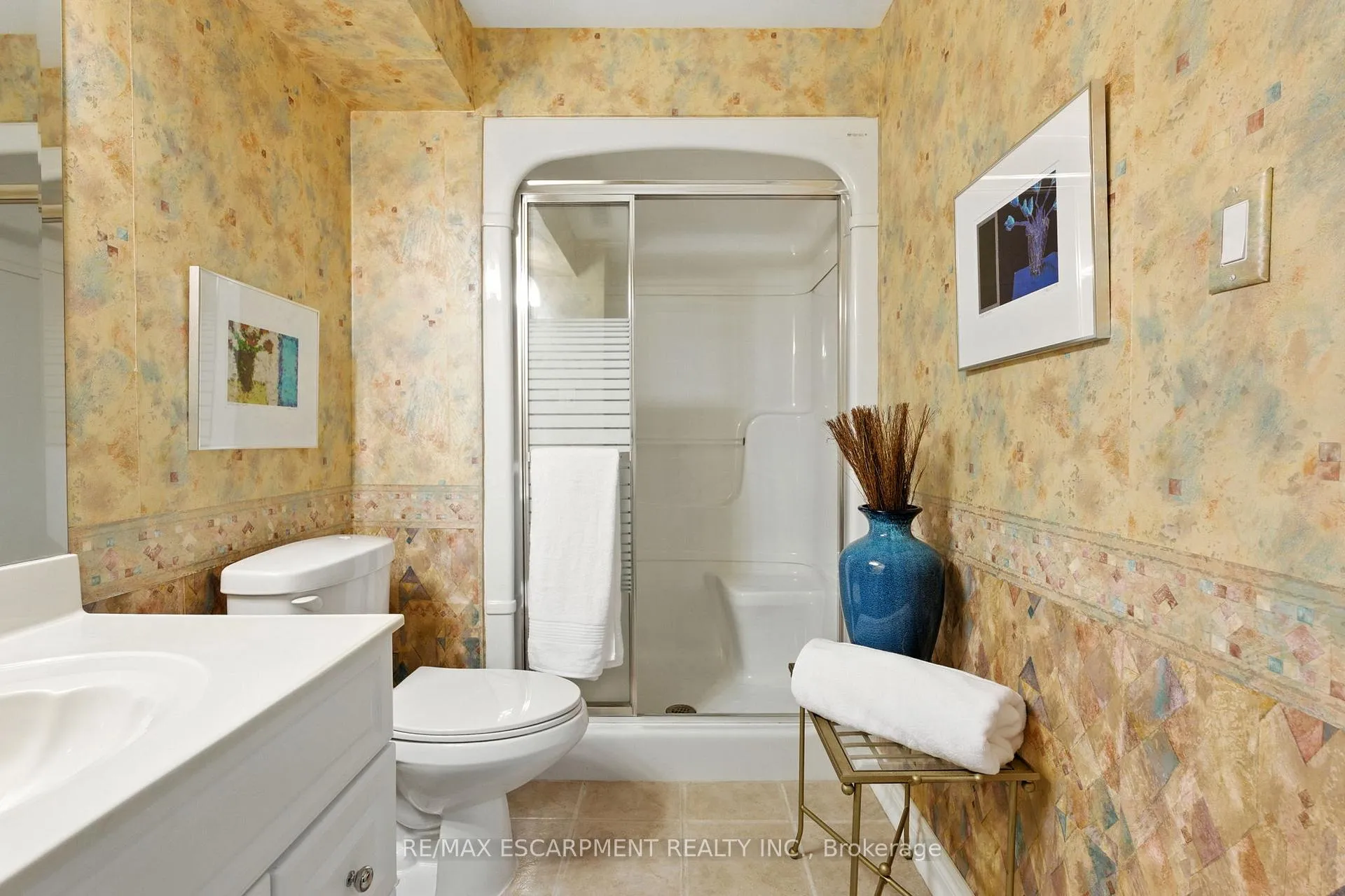 Photo 35 of 1104 Crofton Way, Burlington, Tyandaga — HOMEH