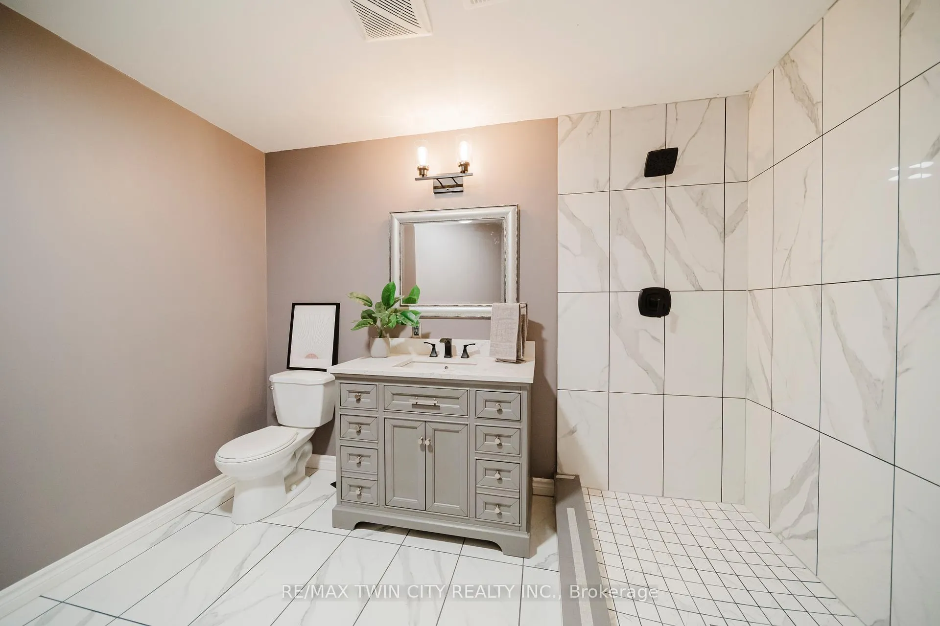 Photo 42 of 139 Schweitzer Crescent, Wellesley — HOMEH