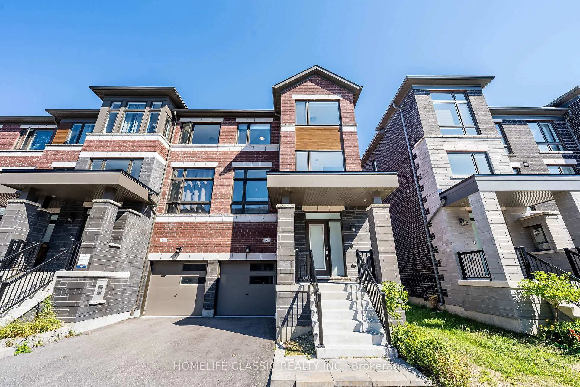 Photo 2 of 57 Douet Lane, Ajax, South East — HOMEH