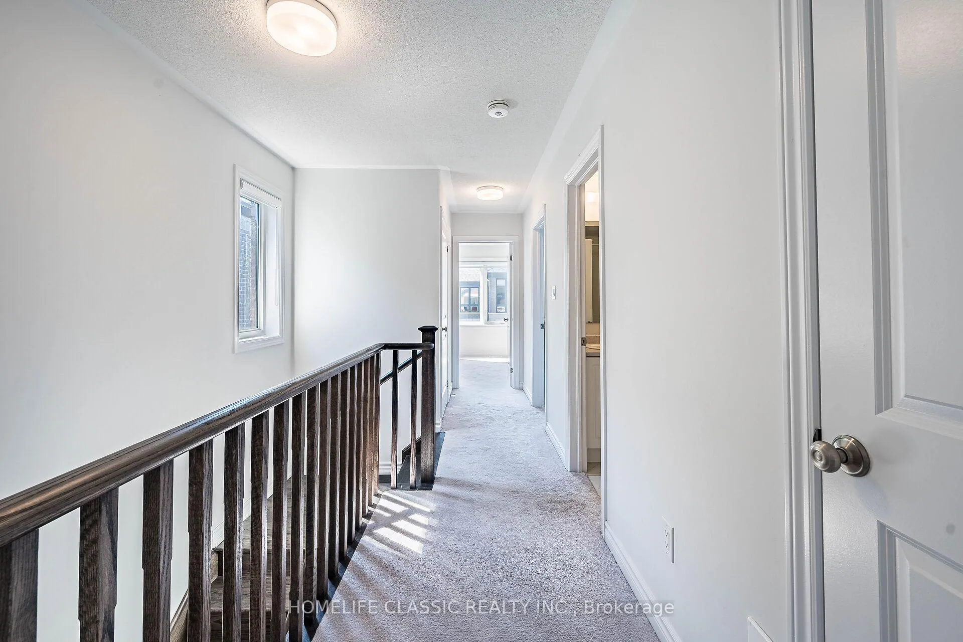 Photo 32 of 57 Douet Lane, Ajax, South East — HOMEH