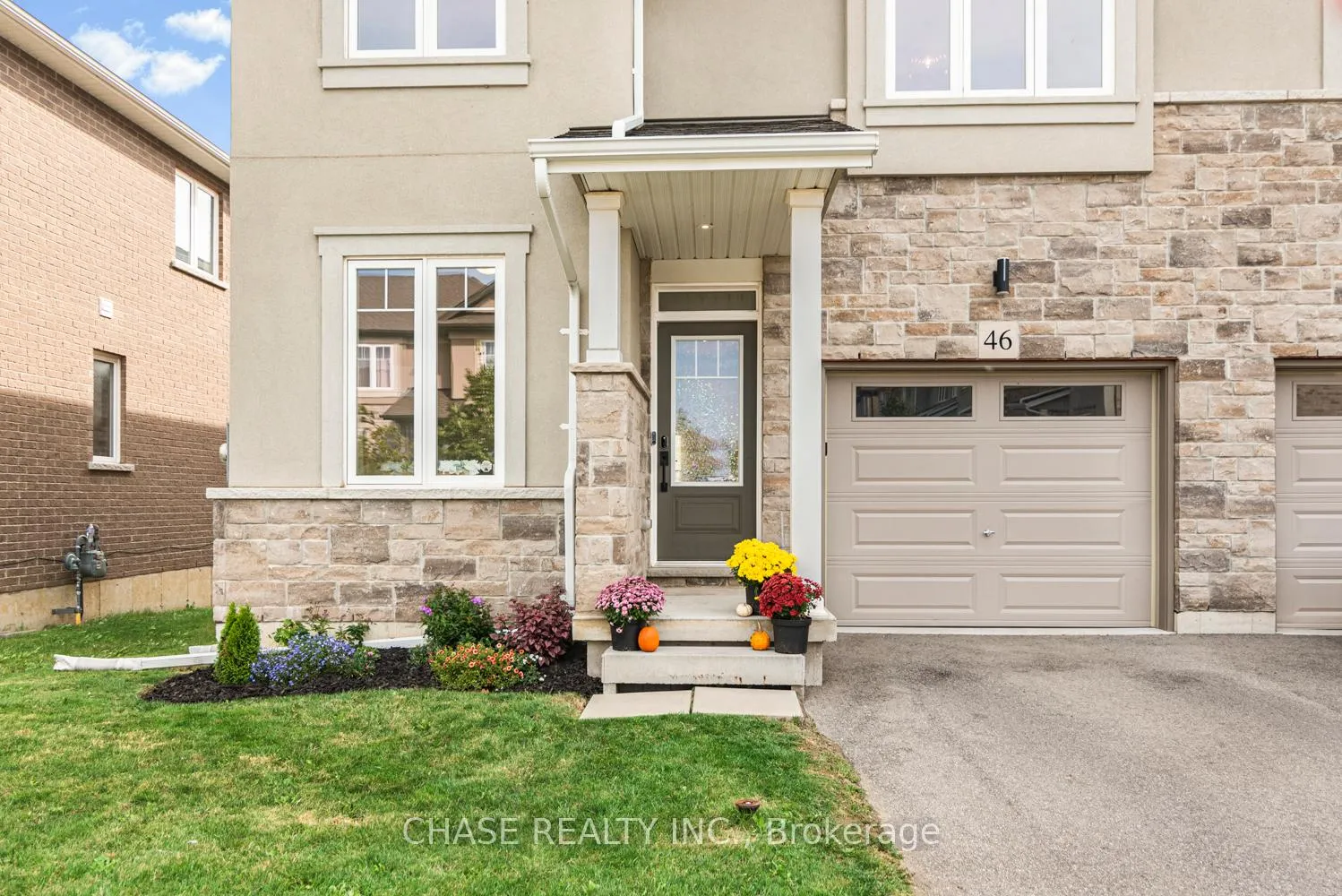 Photo 3 of Unit 46, 120 Vineberg Drive, Hamilton, Chappel — HOMEH