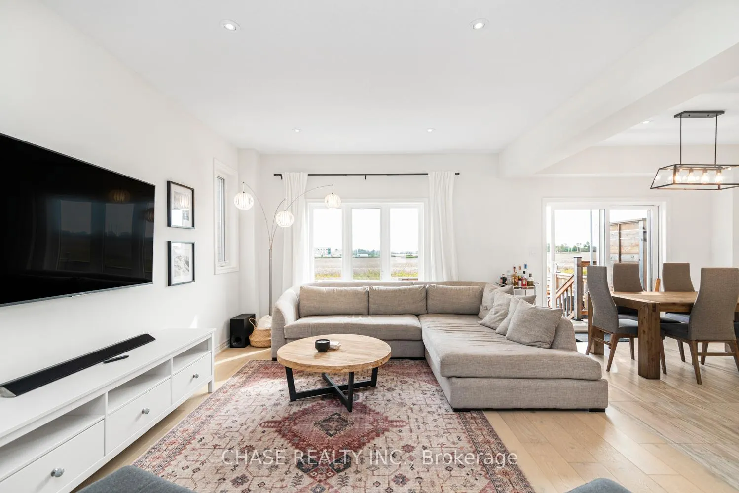 Photo 5 of Unit 46, 120 Vineberg Drive, Hamilton, Chappel — HOMEH