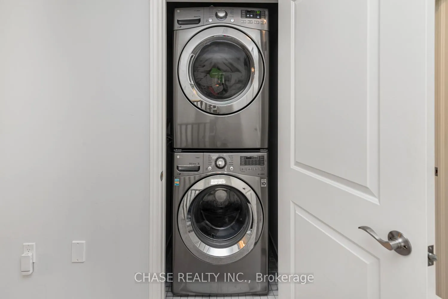 Photo 31 of Unit 46, 120 Vineberg Drive, Hamilton, Chappel — HOMEH