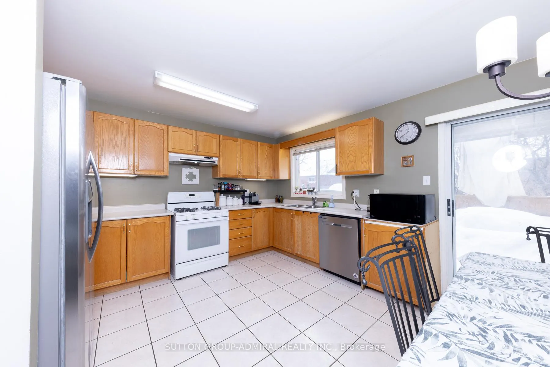 Photo 9 of 119 Foxfield Crescent, Vaughan, Patterson — HOMEH