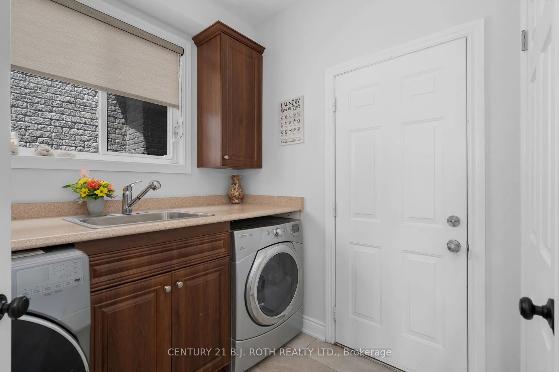 Photo 11 of 61 Sovereign's Gate, Barrie, Innis-Shore — HOMEH