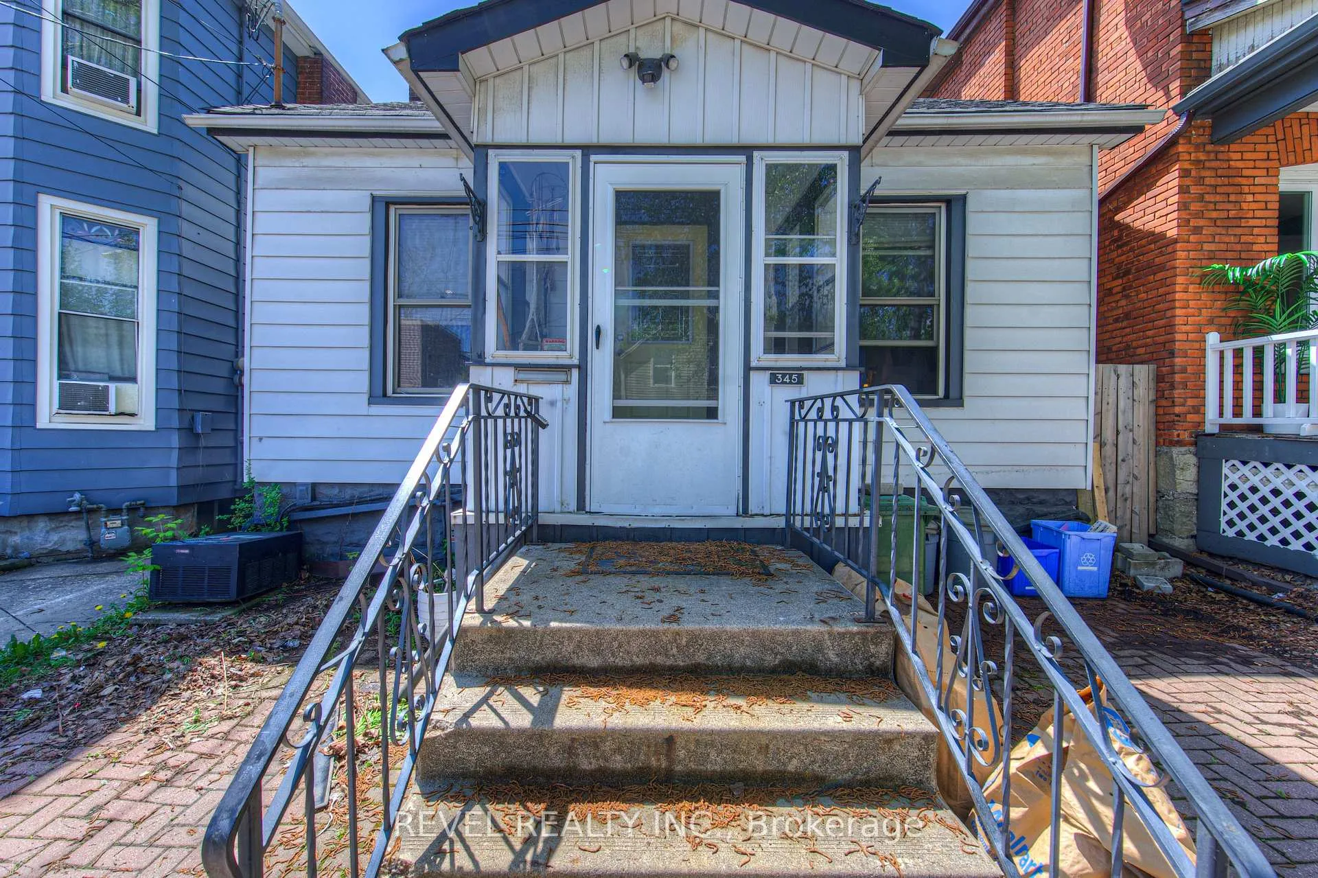 Photo 4 of 345 Hunter Street W, Hamilton, Kirkendall — HOMEH