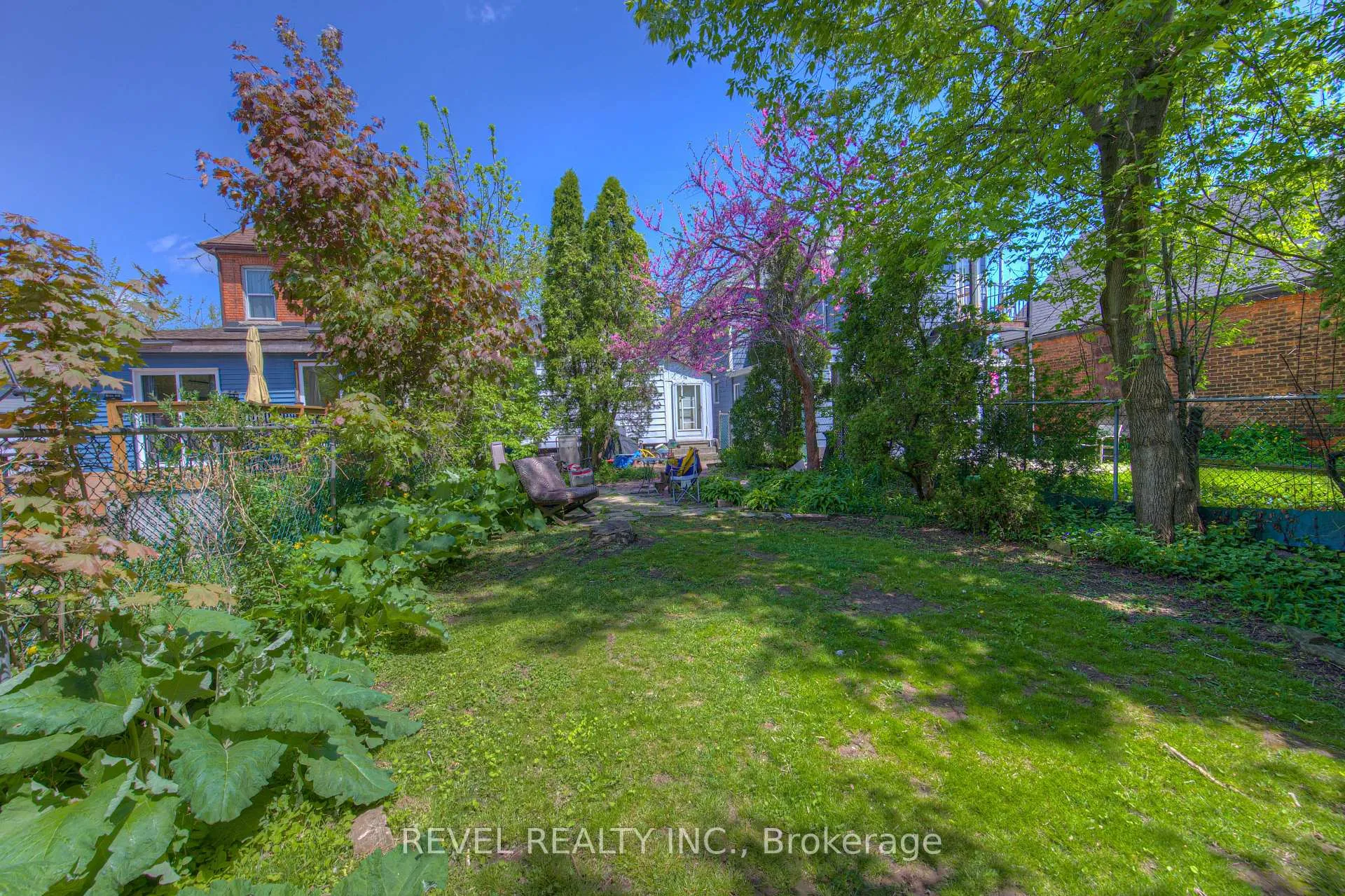 Photo 8 of 345 Hunter Street W, Hamilton, Kirkendall — HOMEH