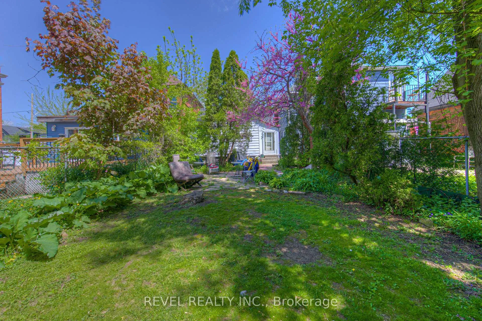 Photo 9 of 345 Hunter Street W, Hamilton, Kirkendall — HOMEH