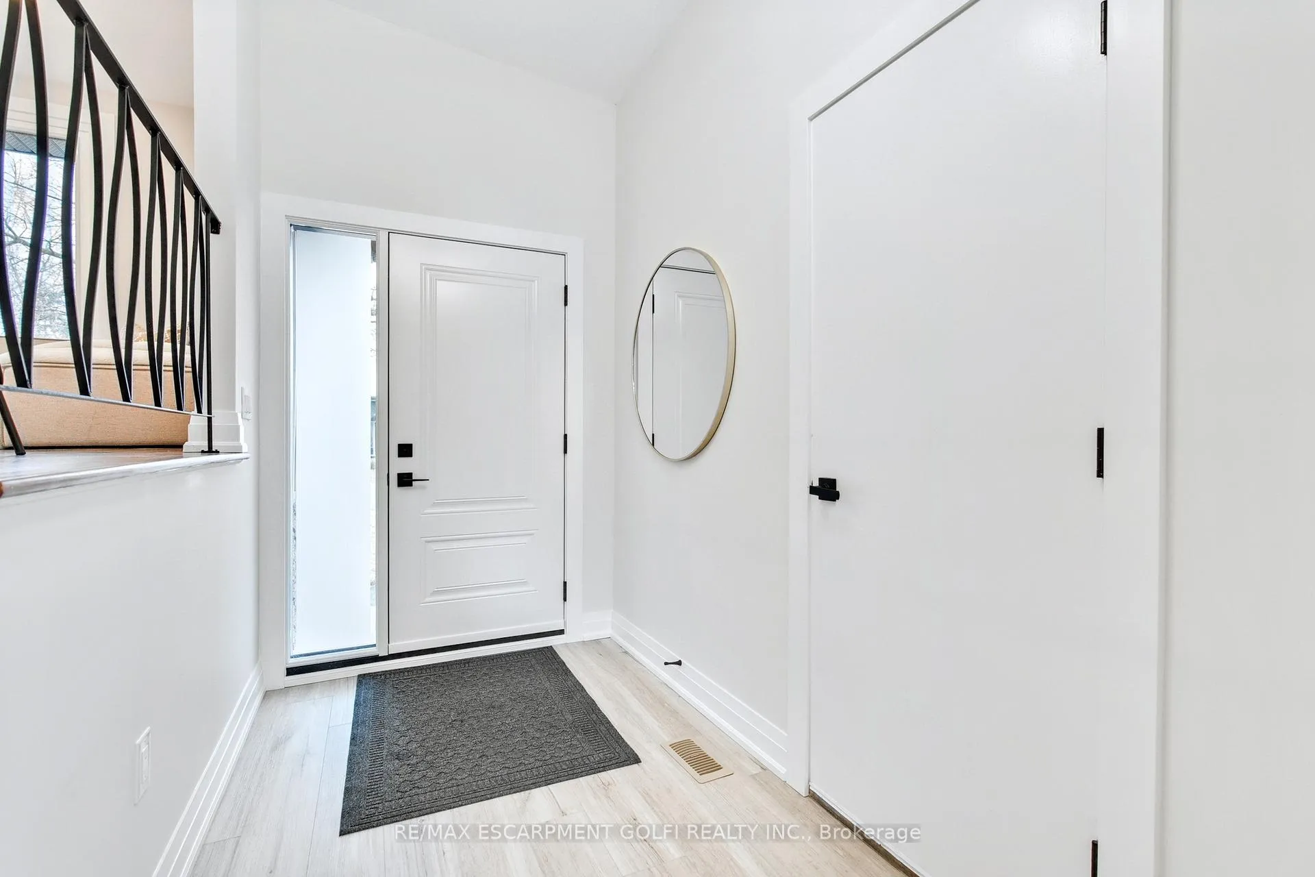 Photo 5 of 79 Hanover Place, Hamilton, Gershome — HOMEH