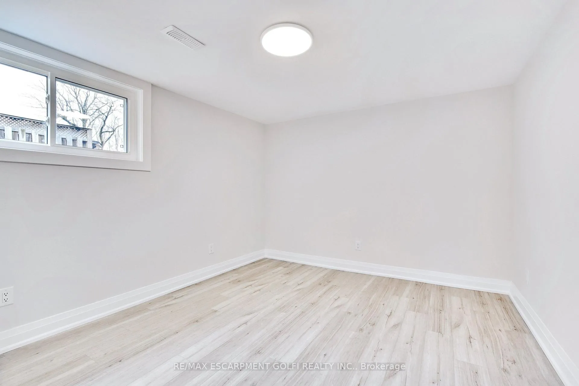 Photo 27 of 79 Hanover Place, Hamilton, Gershome — HOMEH