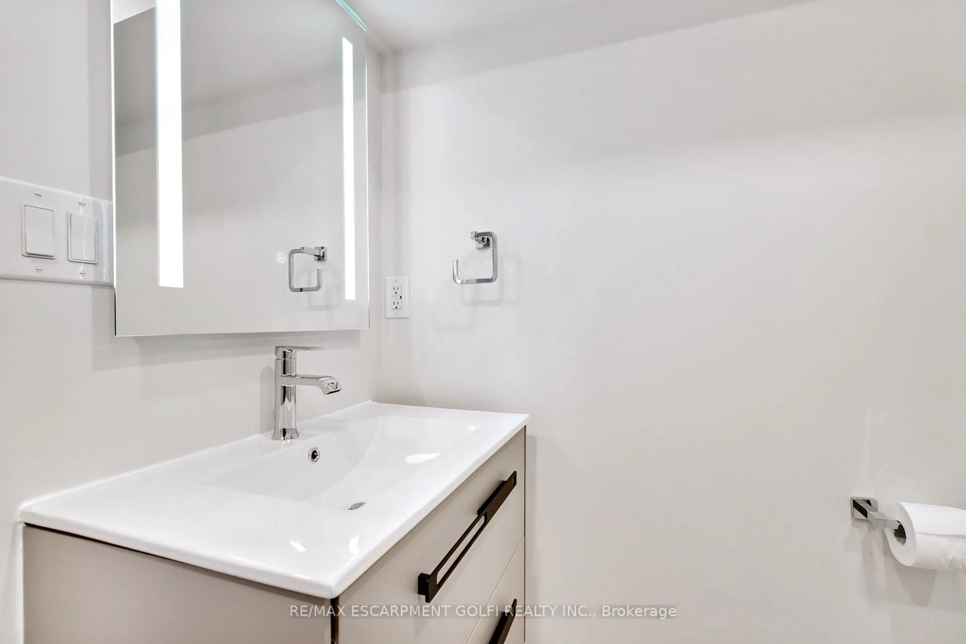 Photo 30 of 79 Hanover Place, Hamilton, Gershome — HOMEH