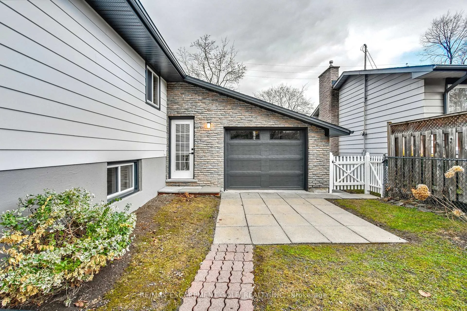 Photo 34 of 79 Hanover Place, Hamilton, Gershome — HOMEH