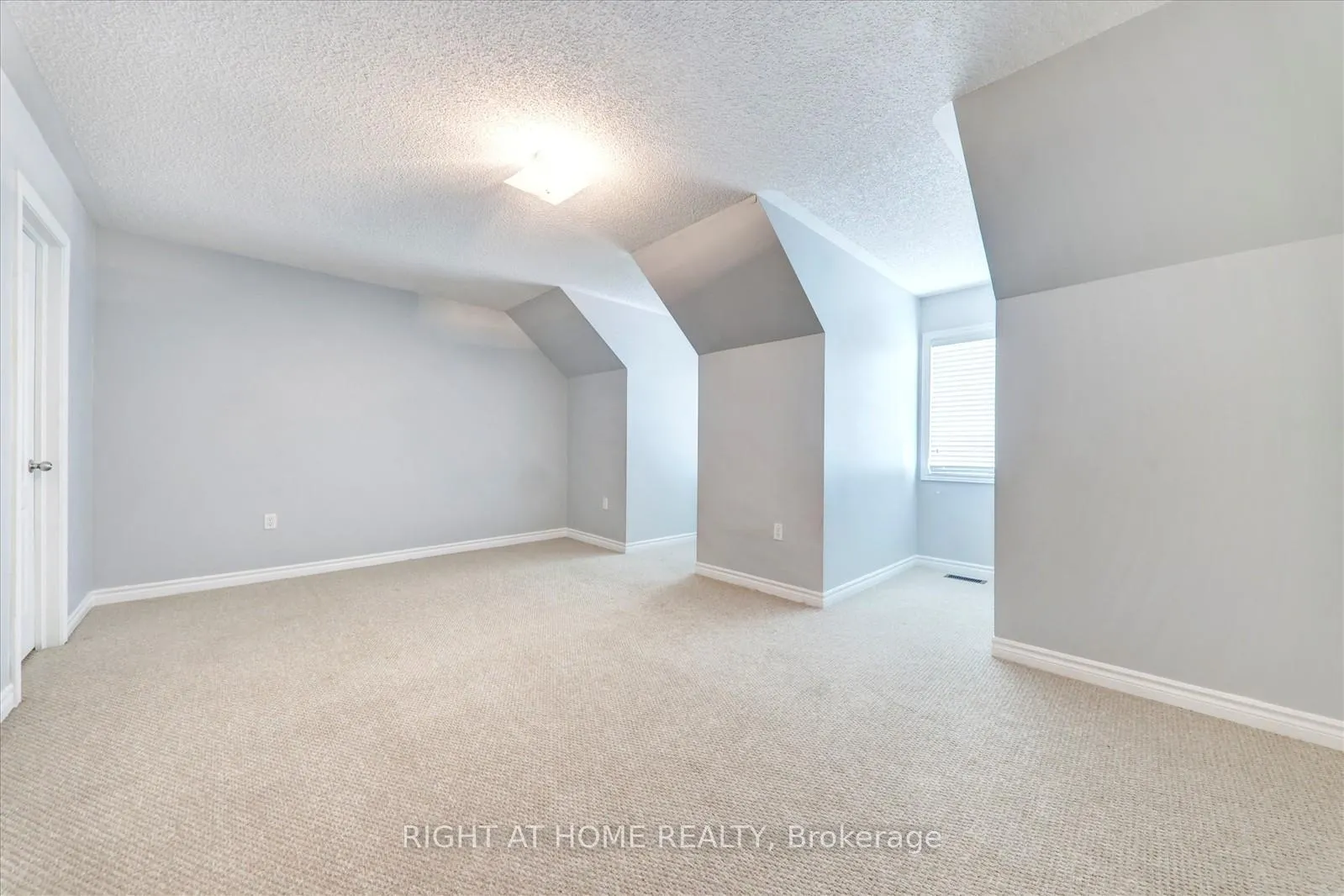 Photo 13 of 172 Morden Drive, Shelburne — HOMEH