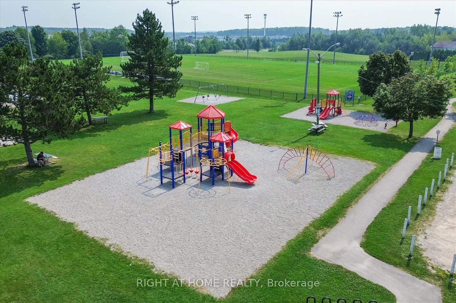 Photo 18 of 172 Morden Drive, Shelburne — HOMEH